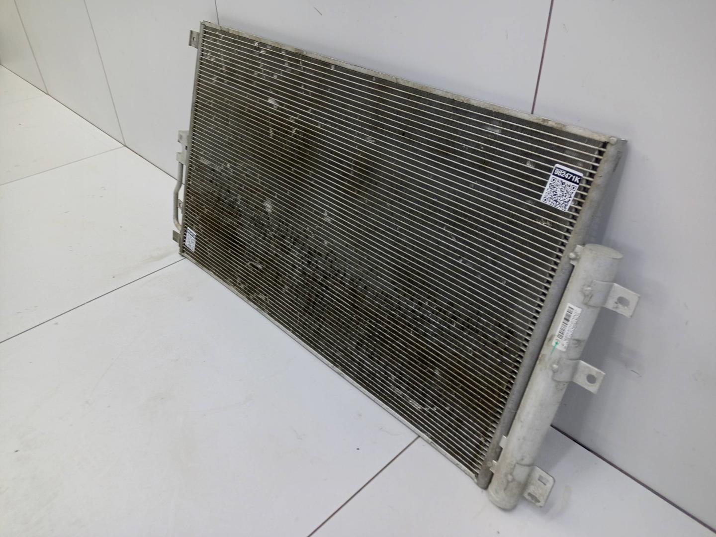 Радиатор кондиционера / конденсер