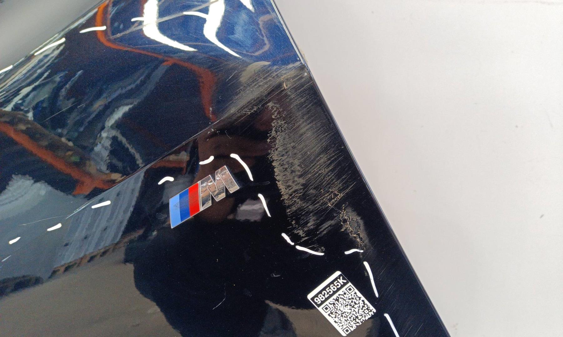 Крыло переднее левое