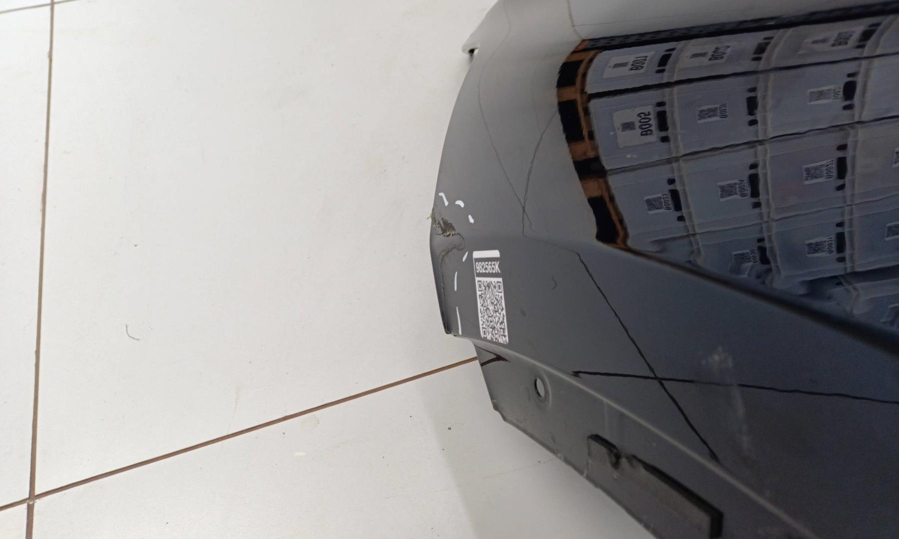 Крыло переднее левое