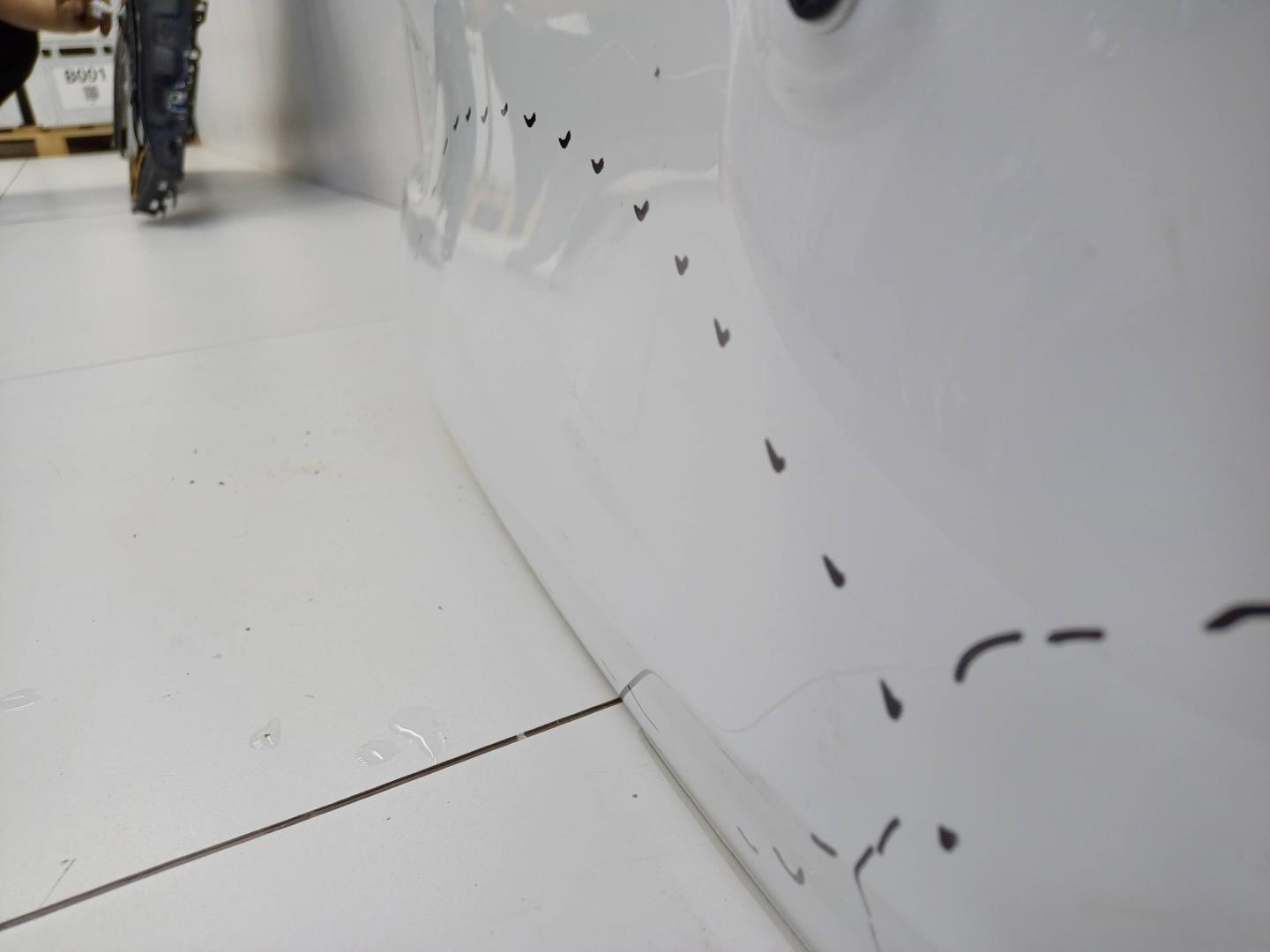 Стекло двери багажника