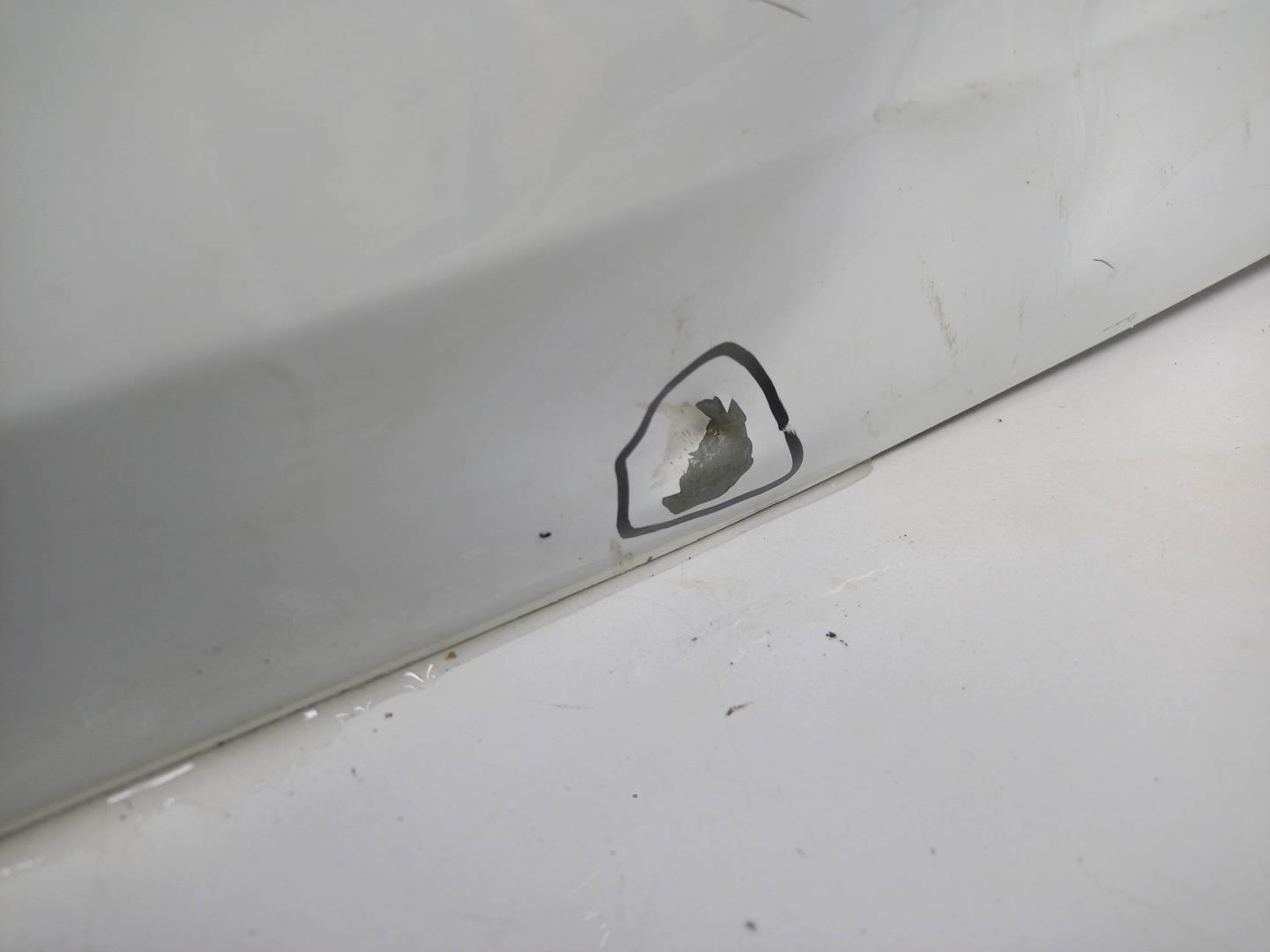 Стекло двери багажника