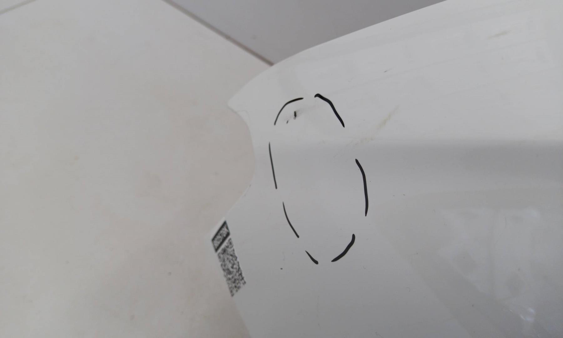 Крыло переднее левое