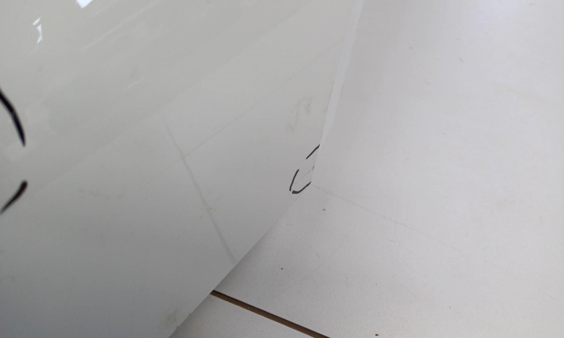 Крыло переднее левое