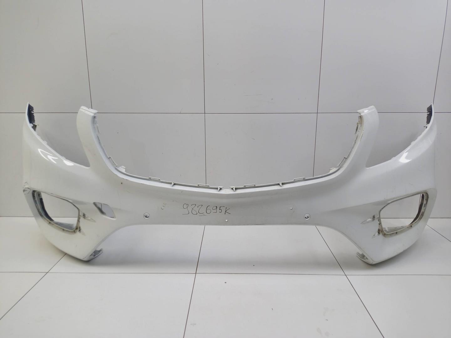 Бампер передний