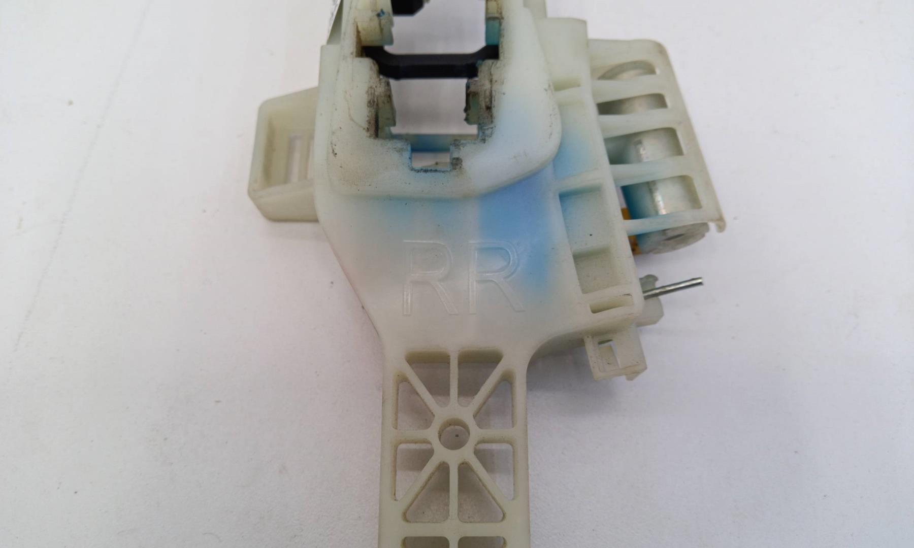 Ручка двери задней наружная правая