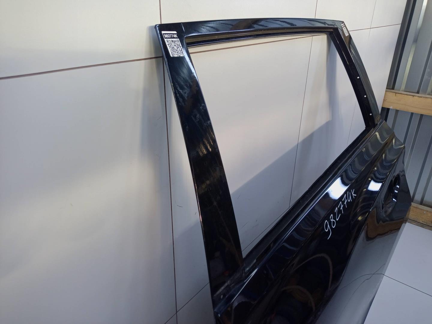 Дверь задняя левая