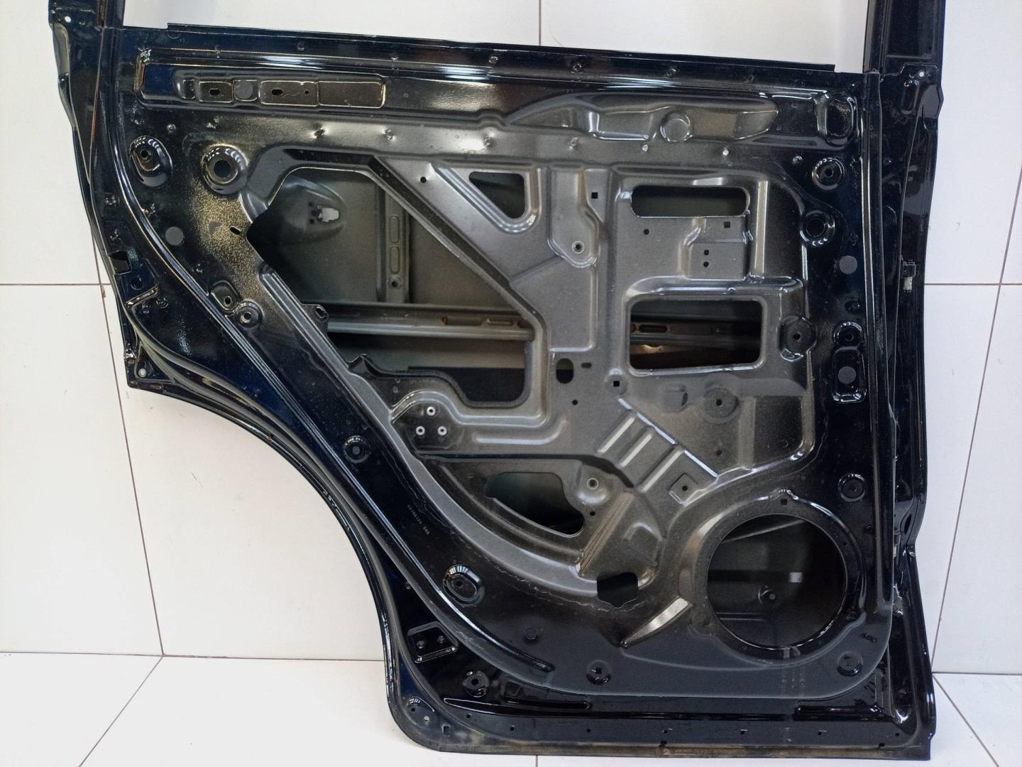 Дверь задняя левая