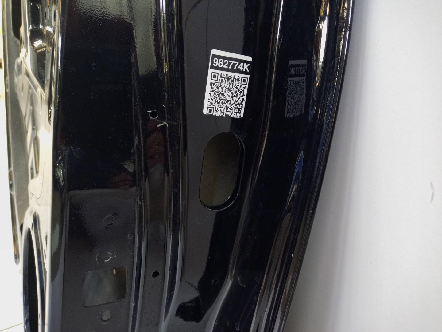 Дверь задняя левая