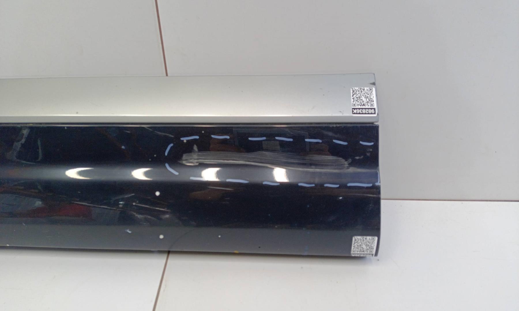 Накладка двери передней левой