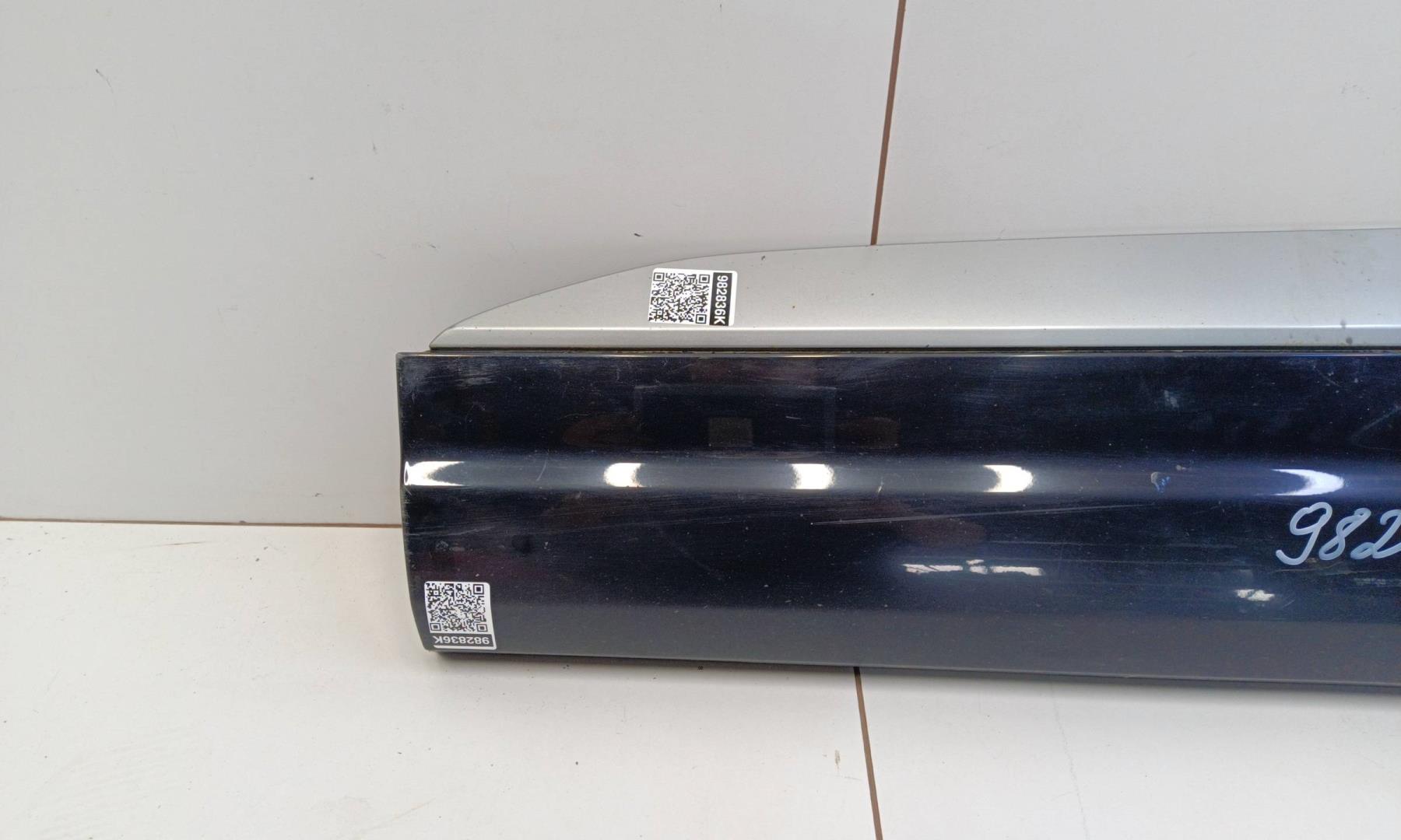 Накладка двери передней левой