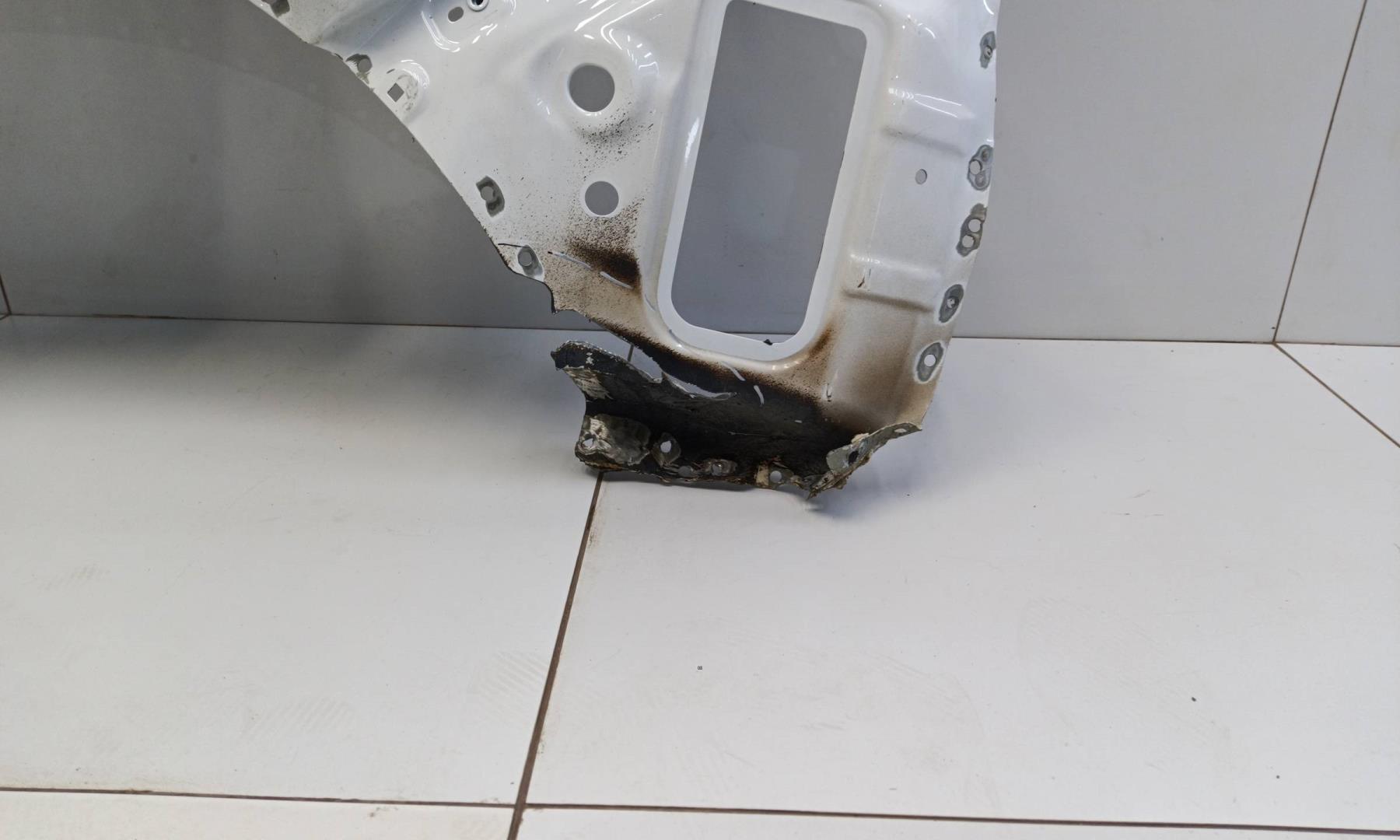 Кузовной элемент