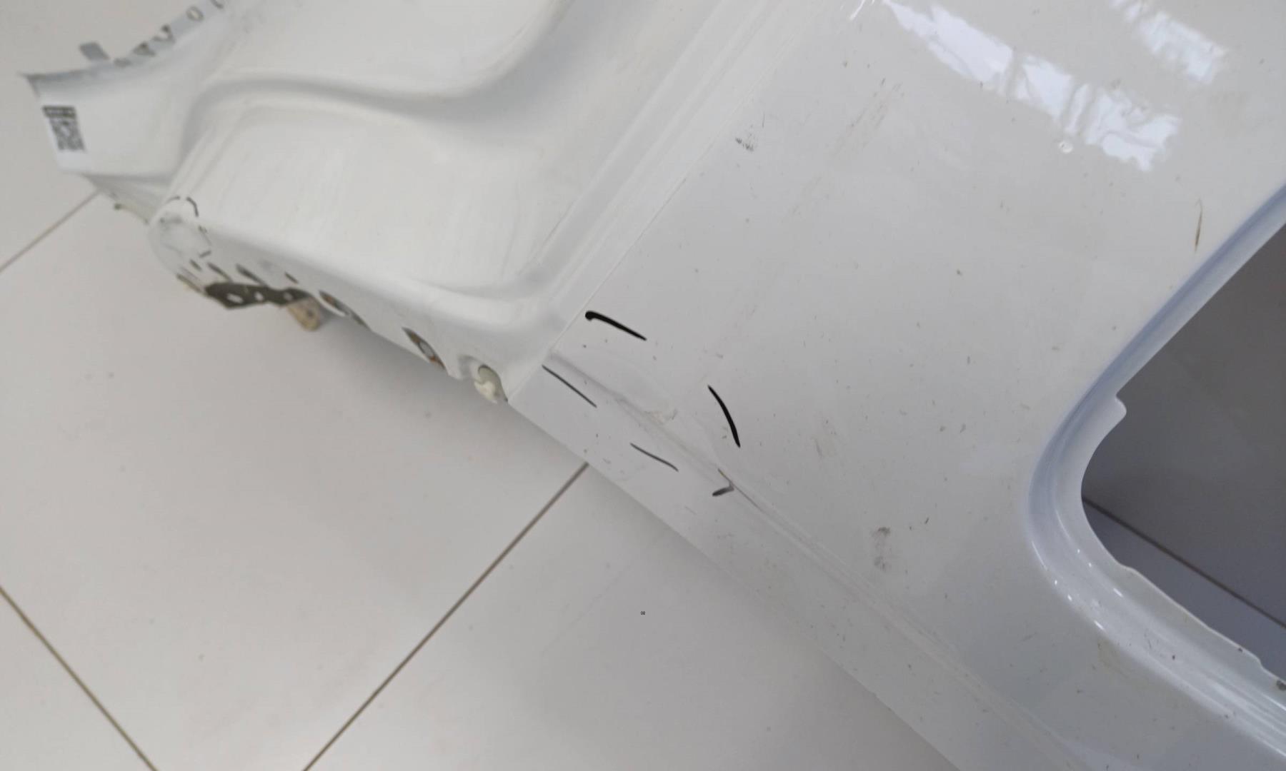 Кузовной элемент