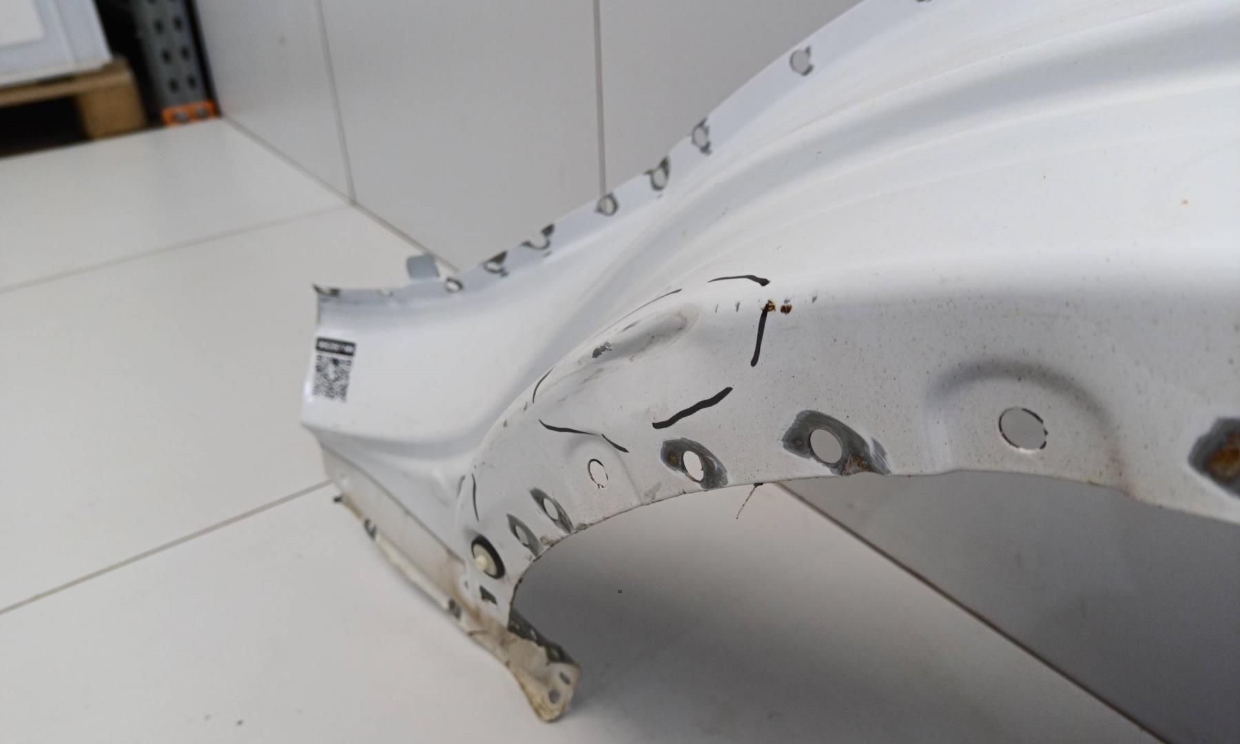 Кузовной элемент