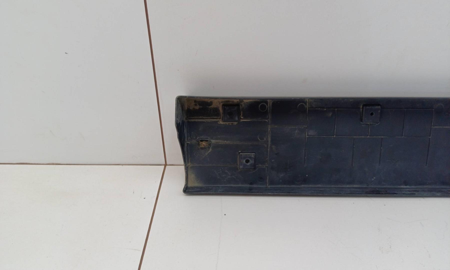 Накладка переднего бампера под номер