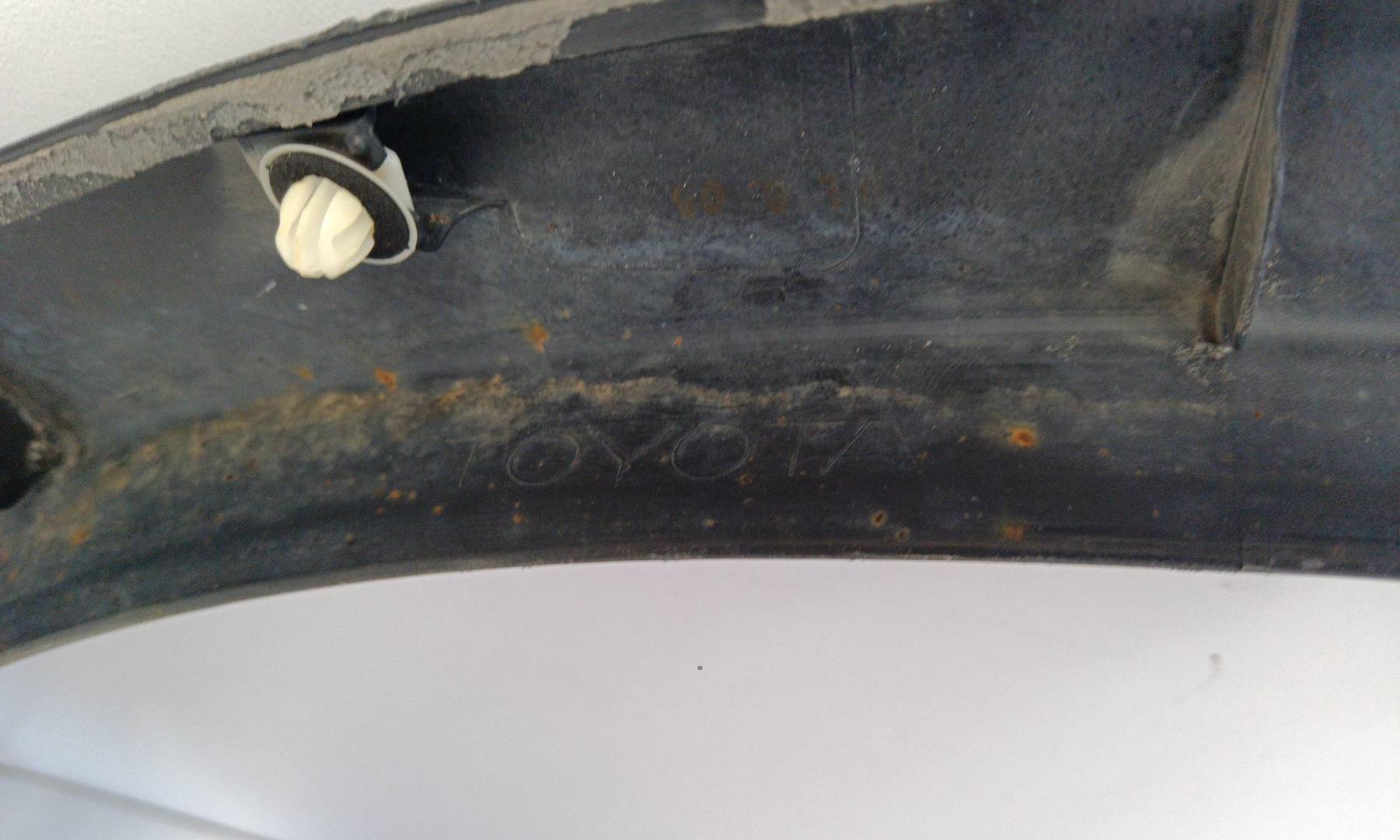 Накладка заднего крыла правого