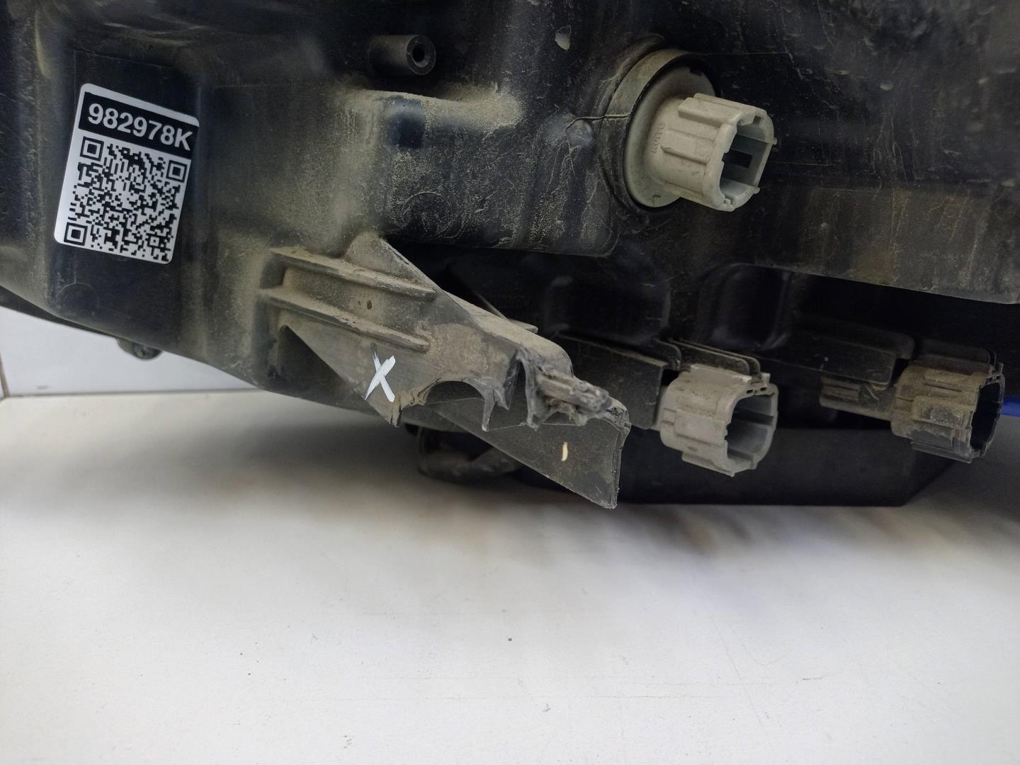 Фара правая