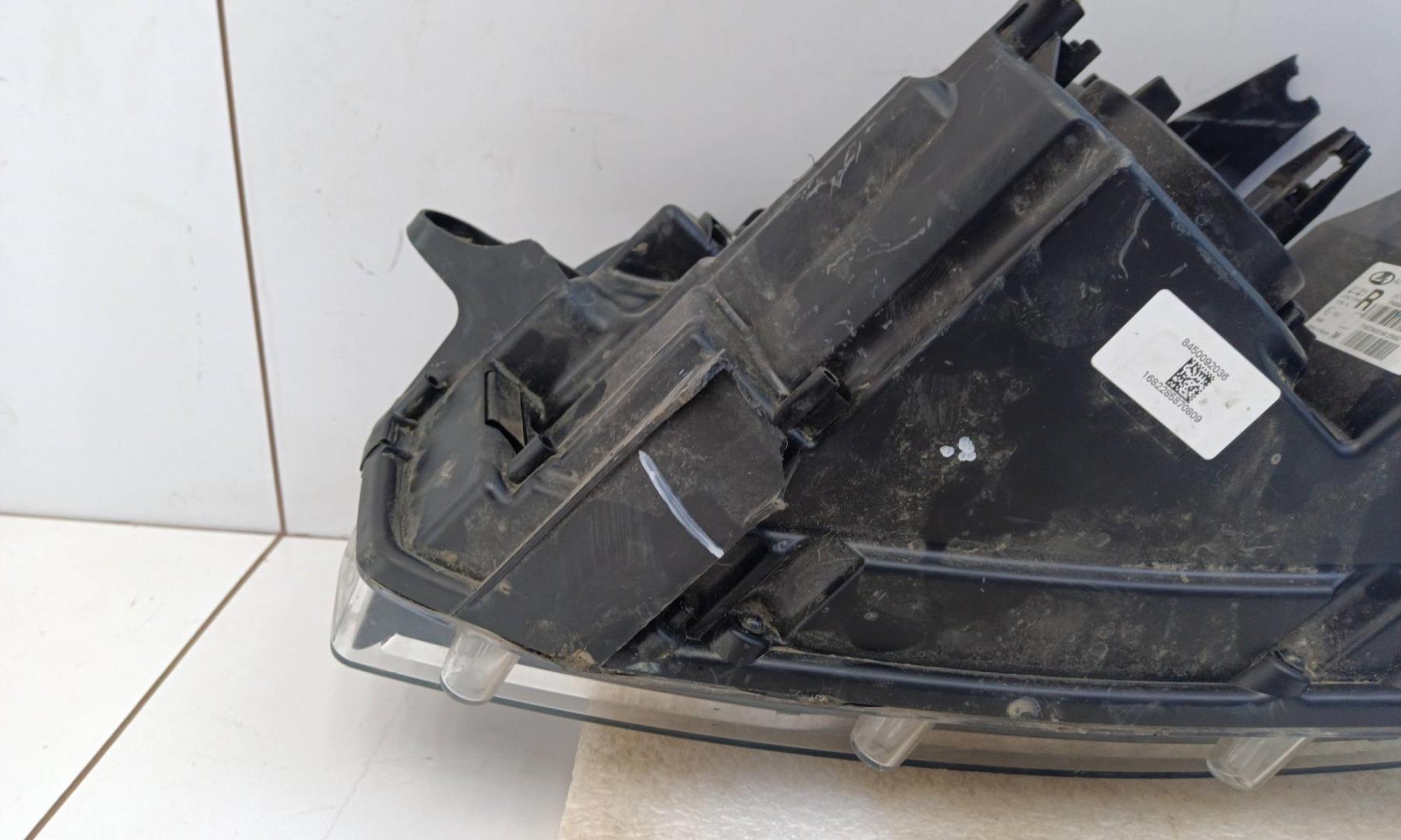 Фара правая