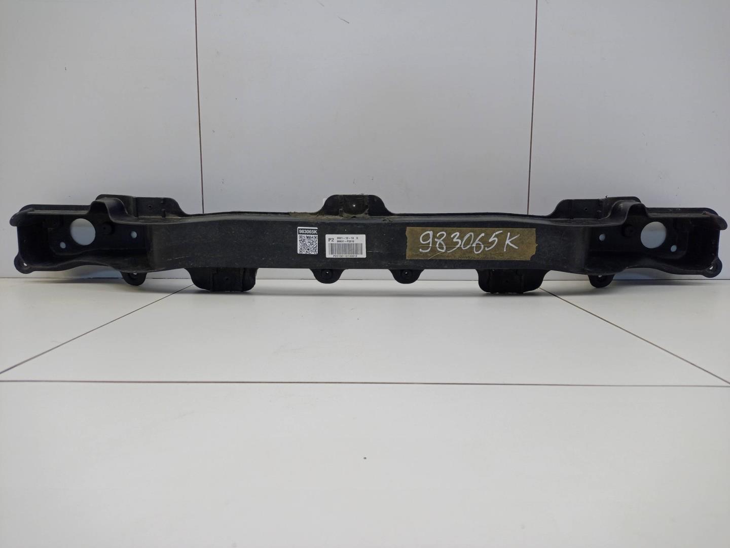 Усилитель заднего бампера