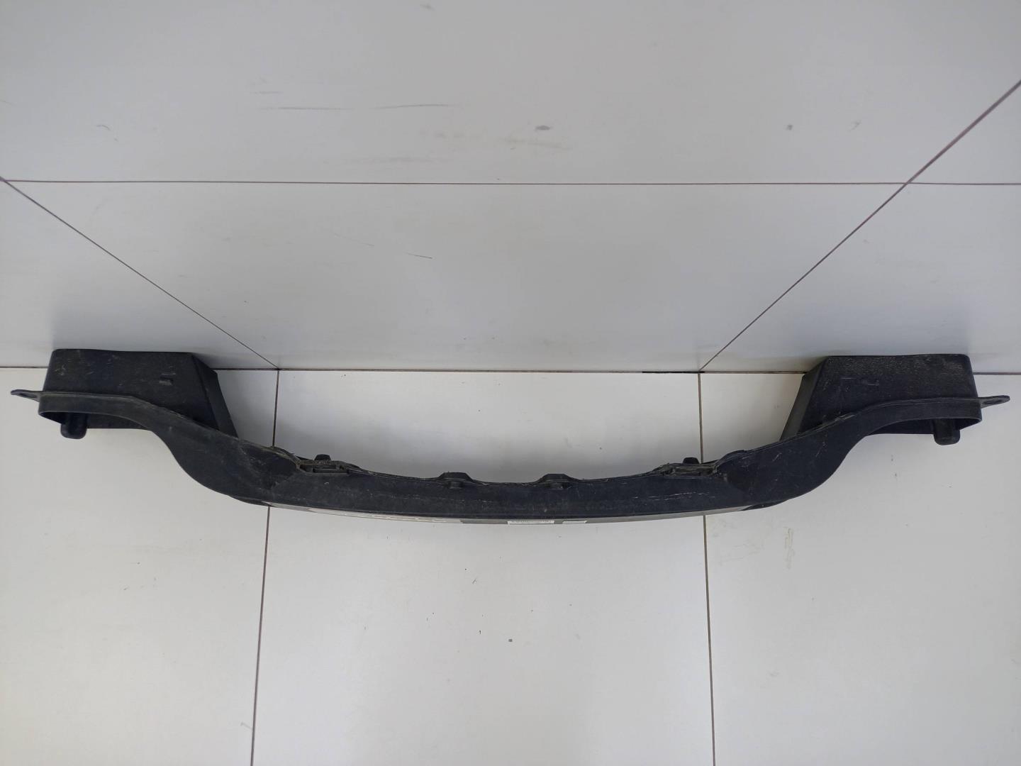 Усилитель заднего бампера