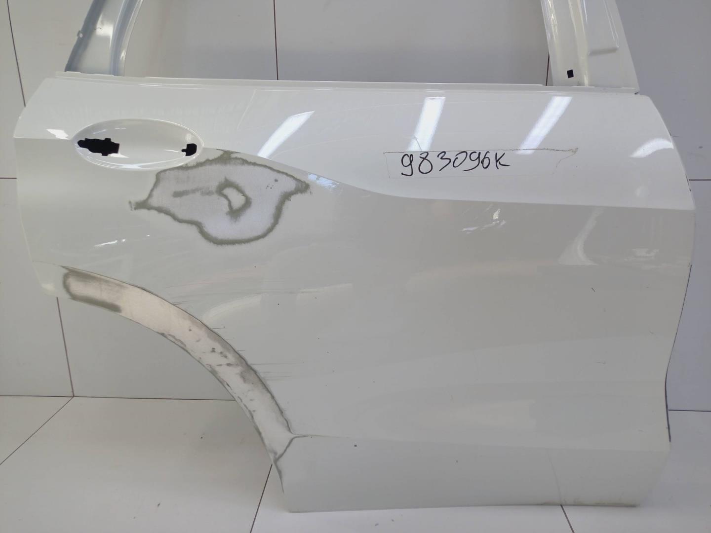 Дверь задняя правая