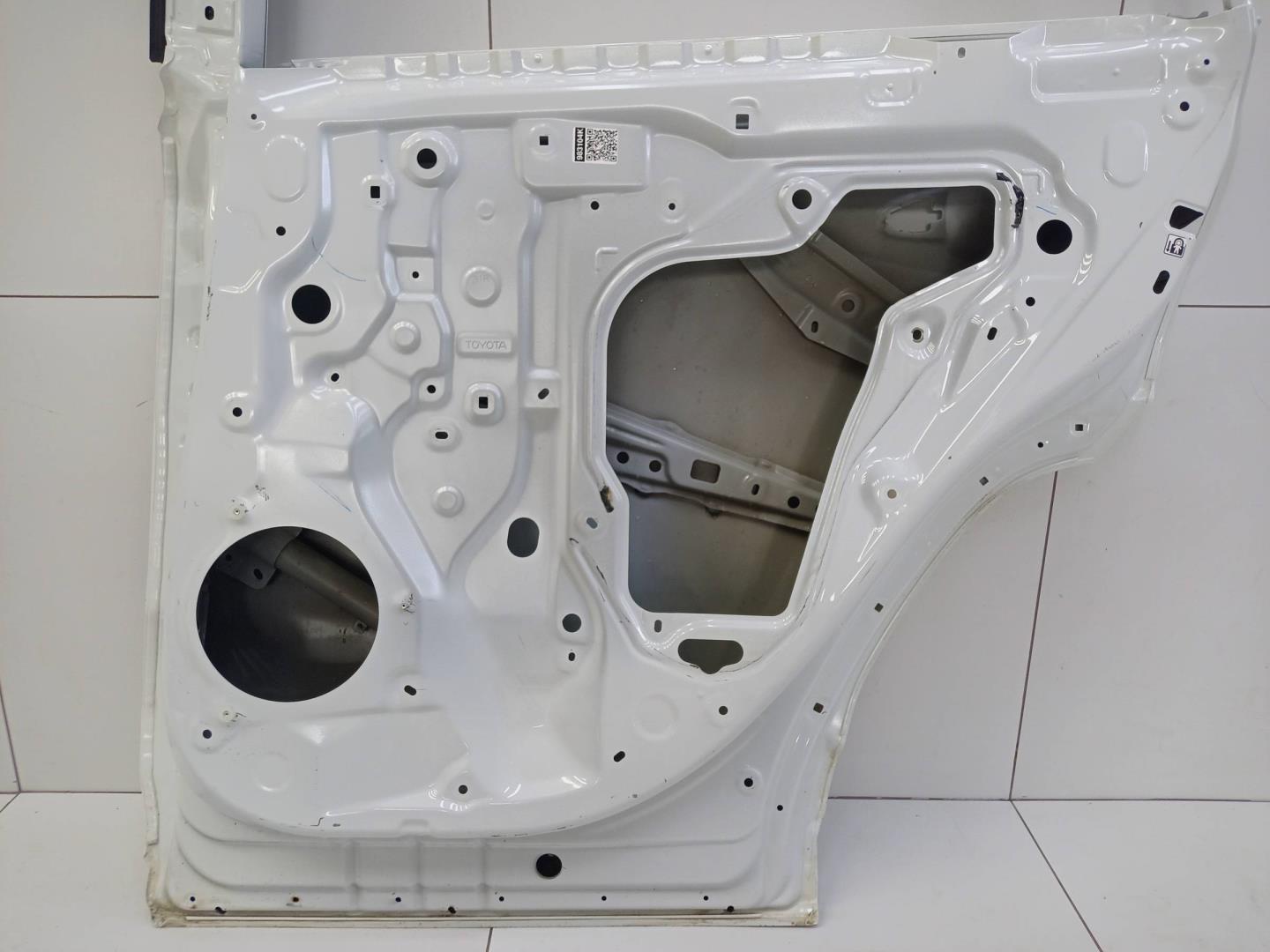 Дверь задняя правая