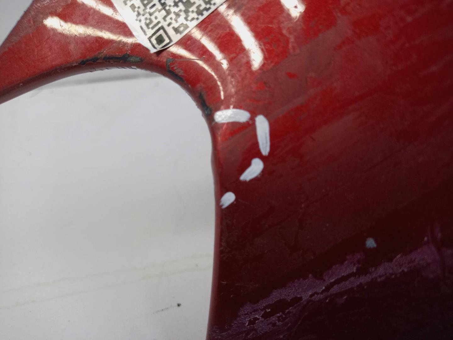 Крыло переднее левое