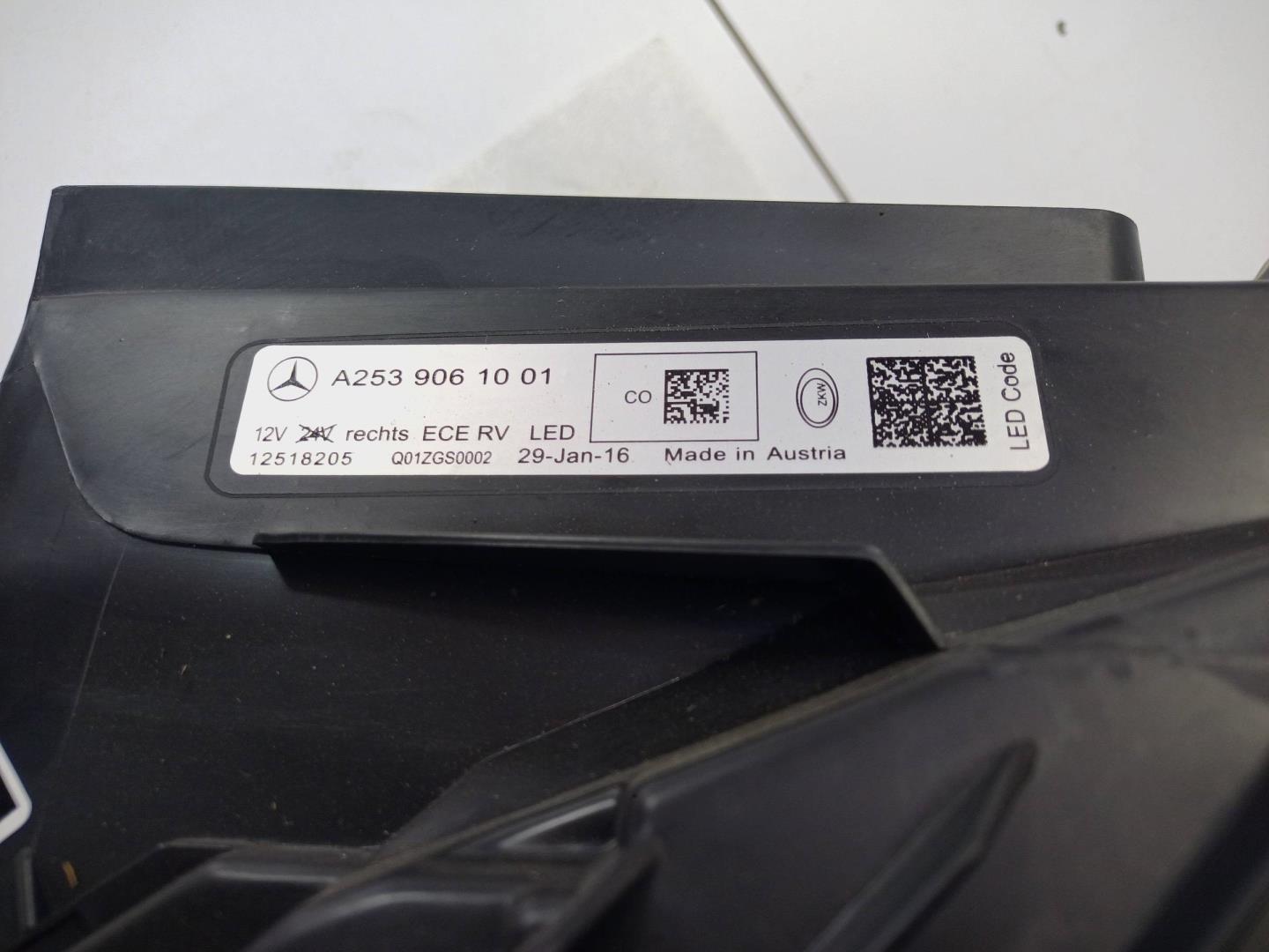 Фара правая