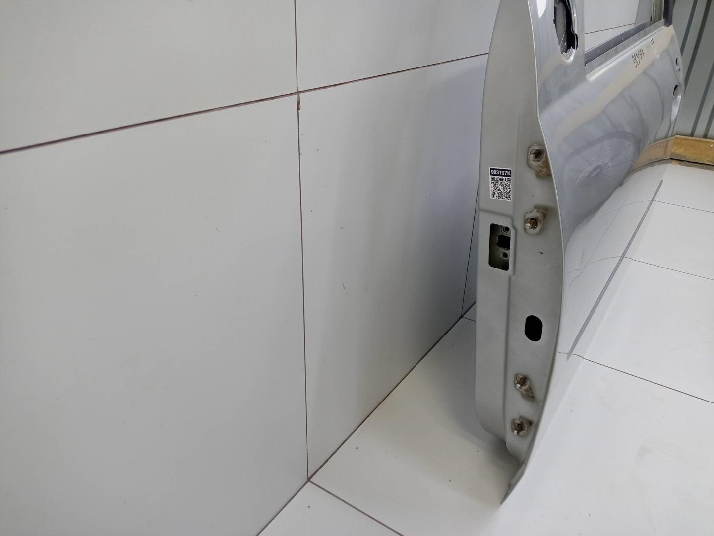 Дверь передняя левая