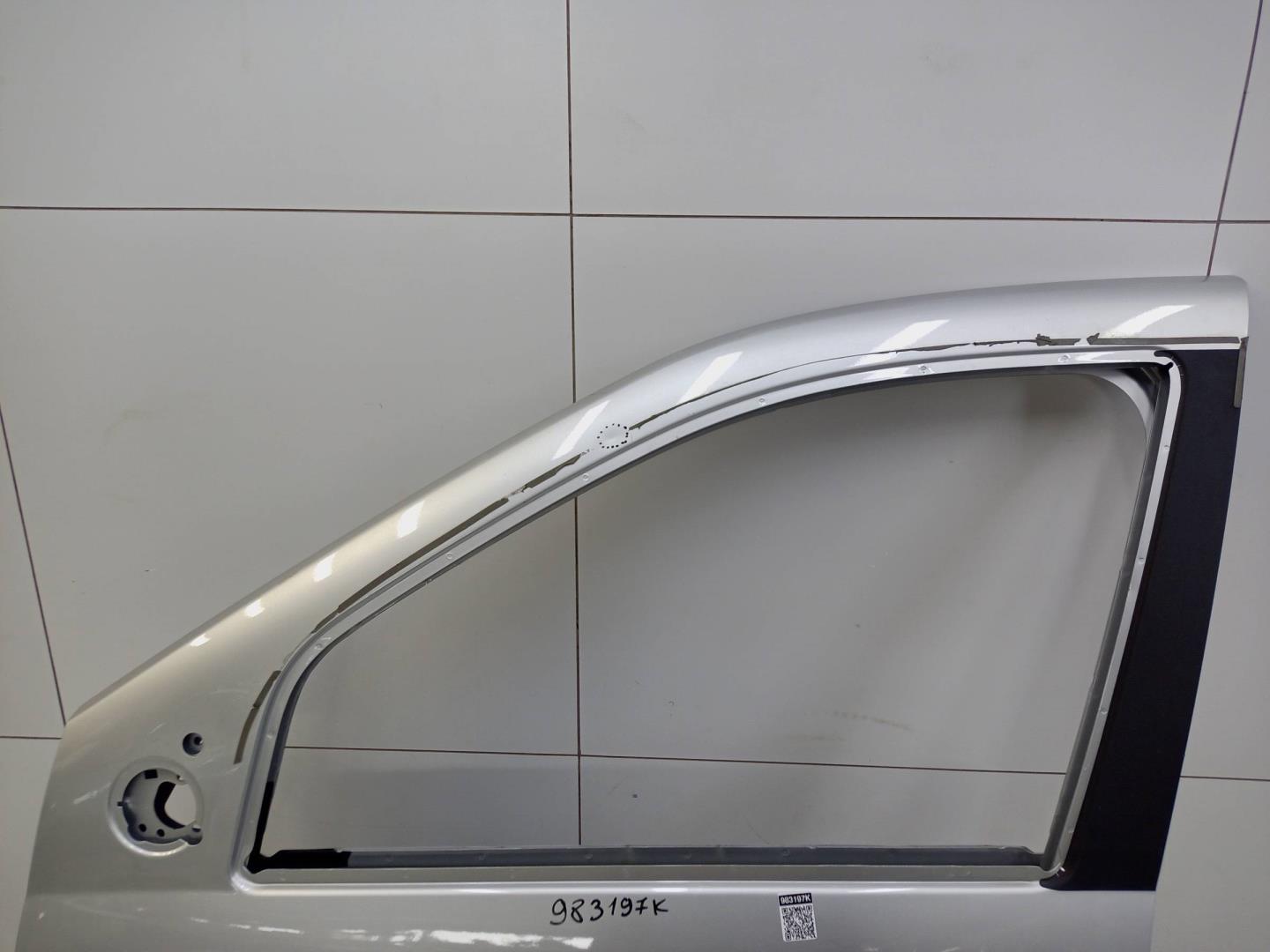 Дверь передняя левая