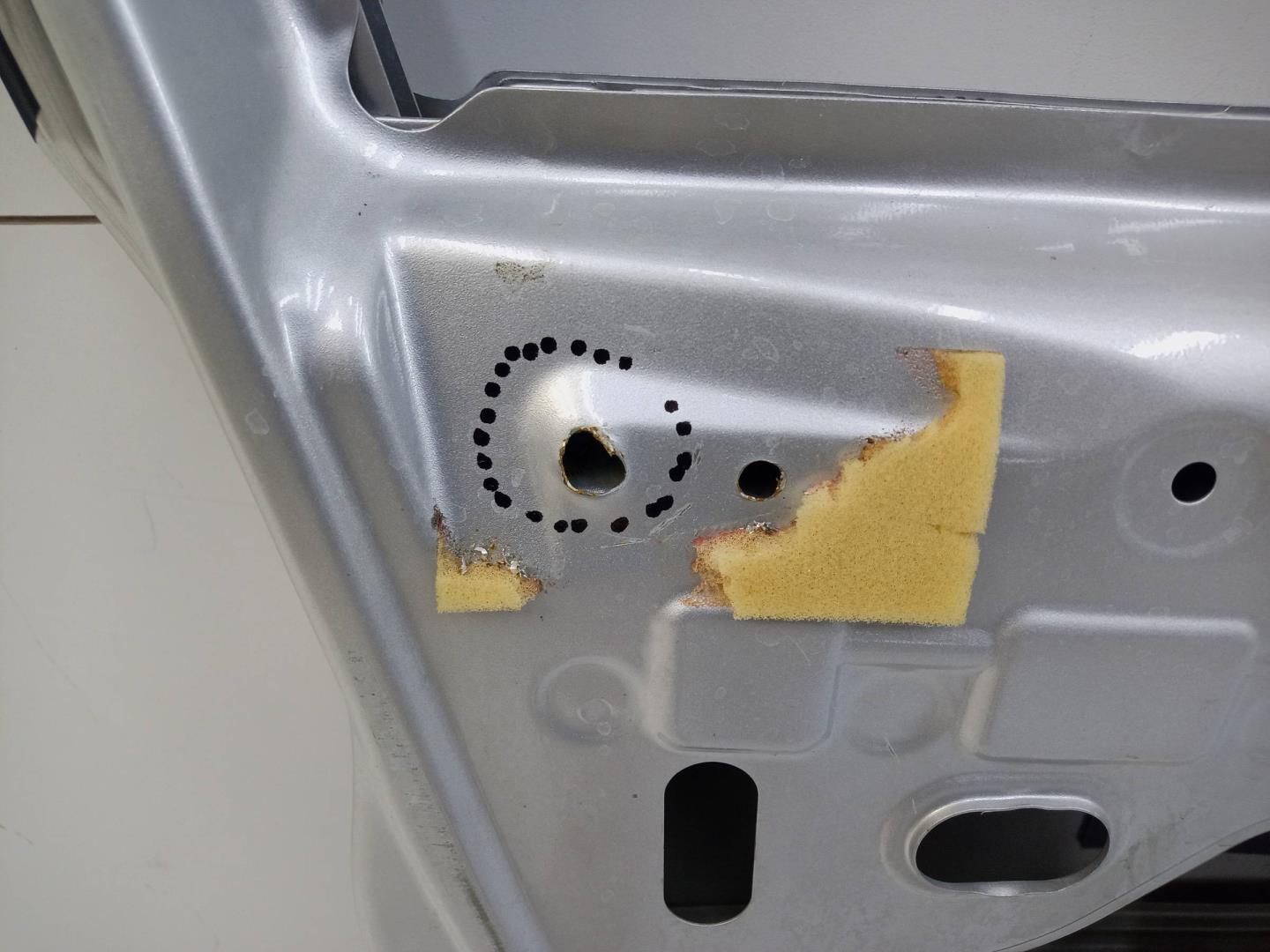 Дверь передняя левая