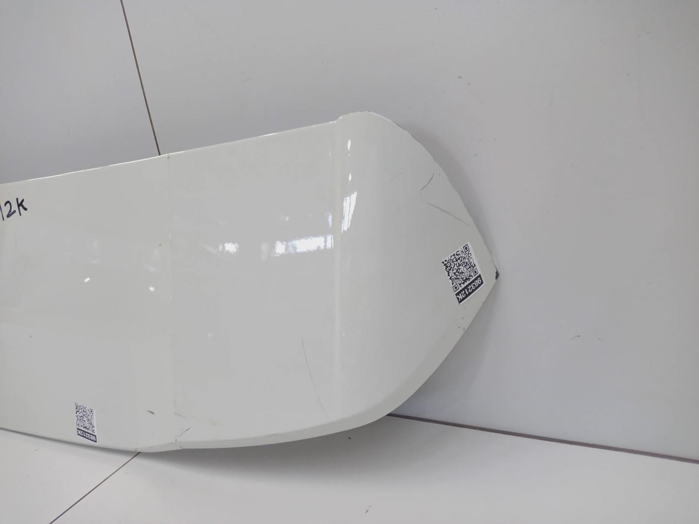 Спойлер (дефлектор) крышки багажника