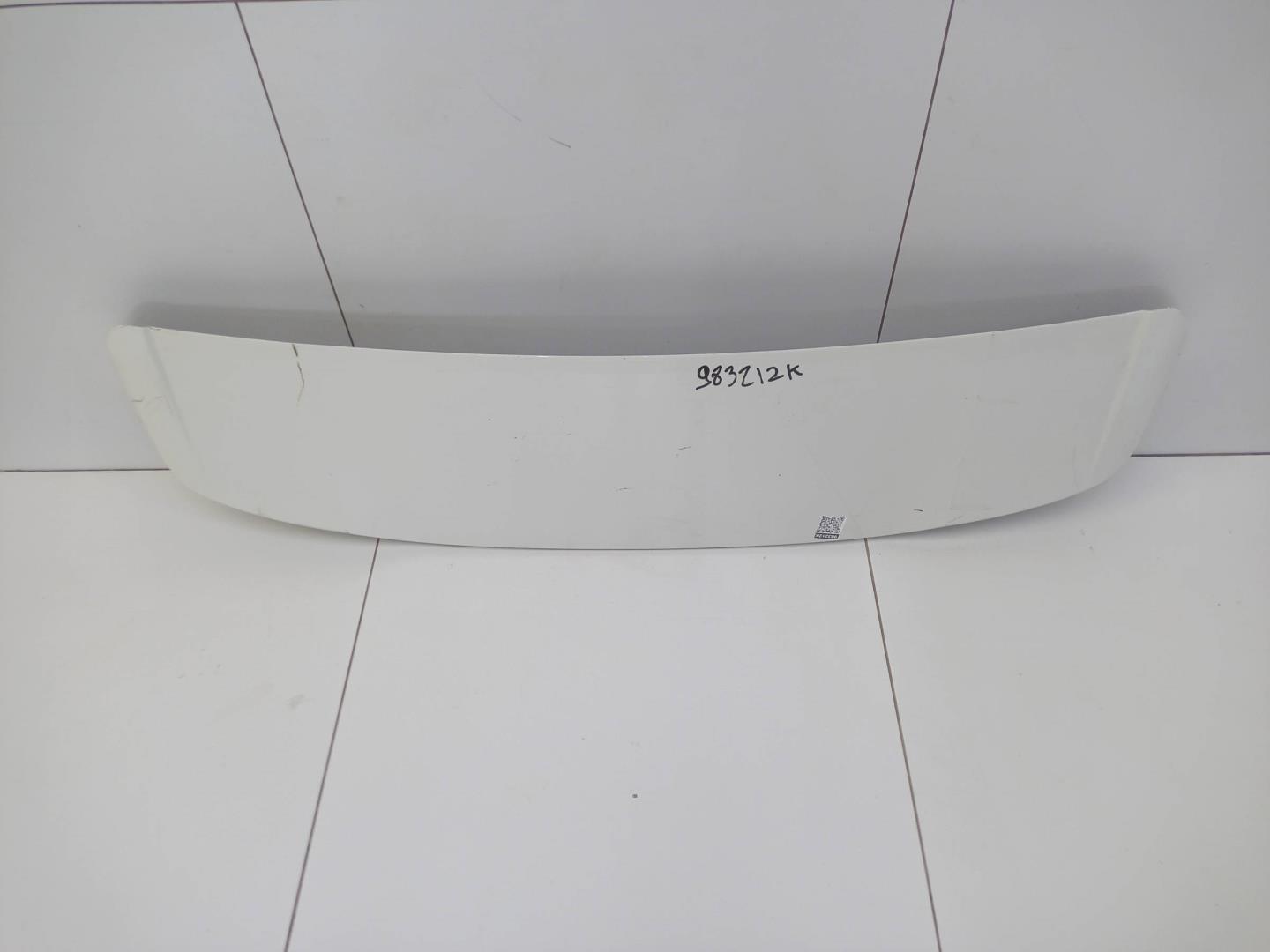 Спойлер (дефлектор) крышки багажника