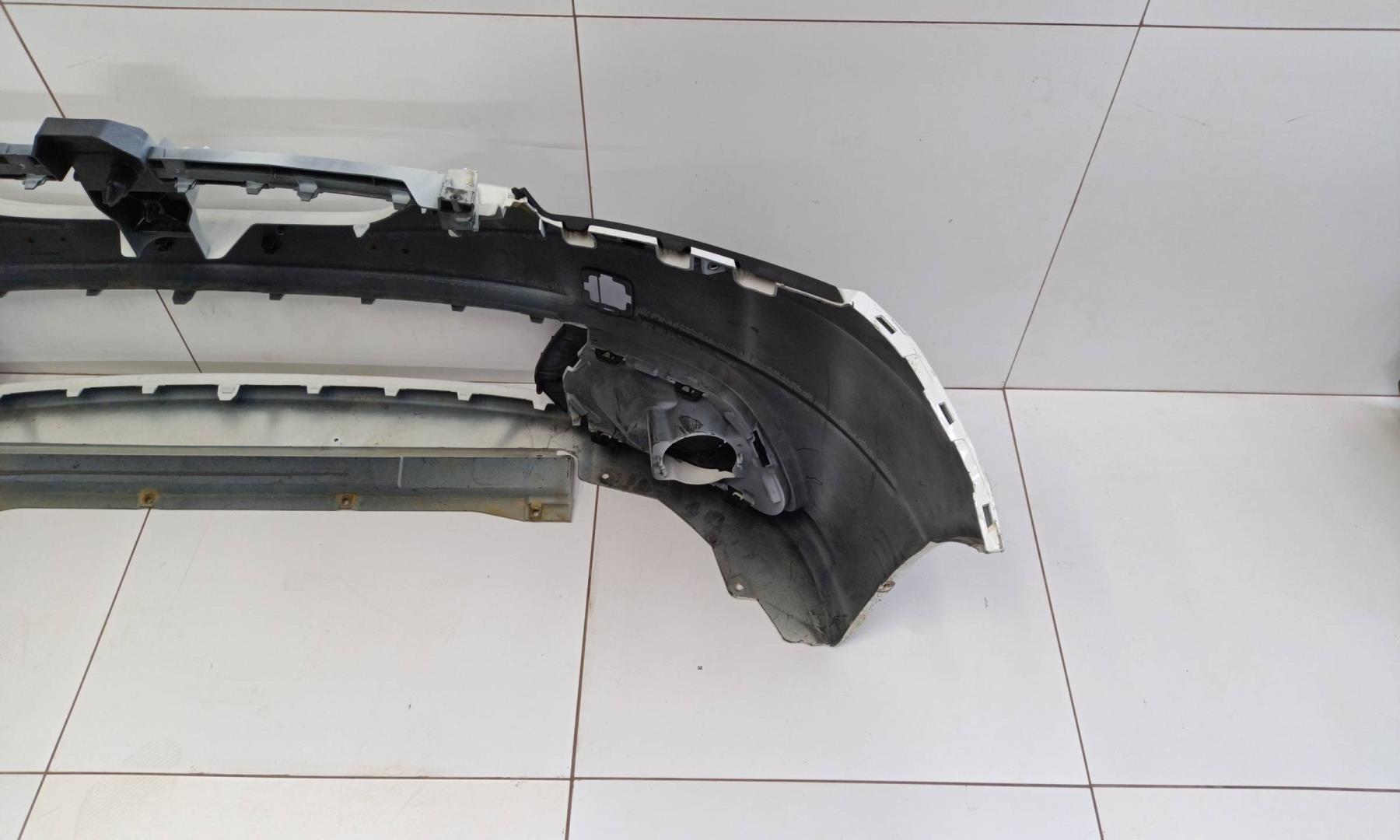 Бампер передний