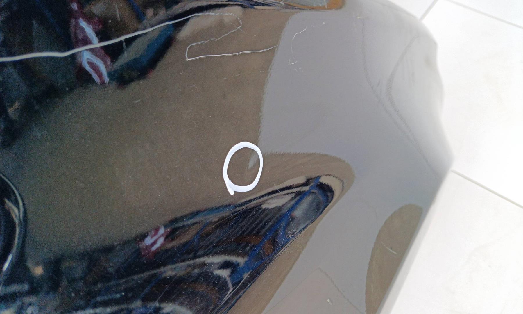 Крыло переднее правое