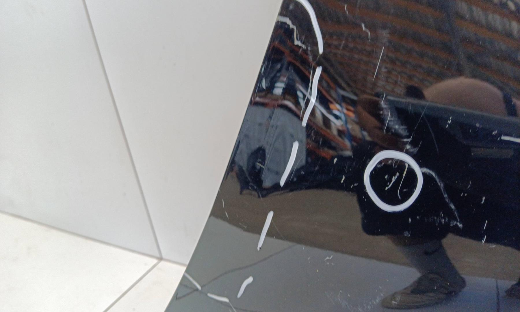 Крыло переднее правое