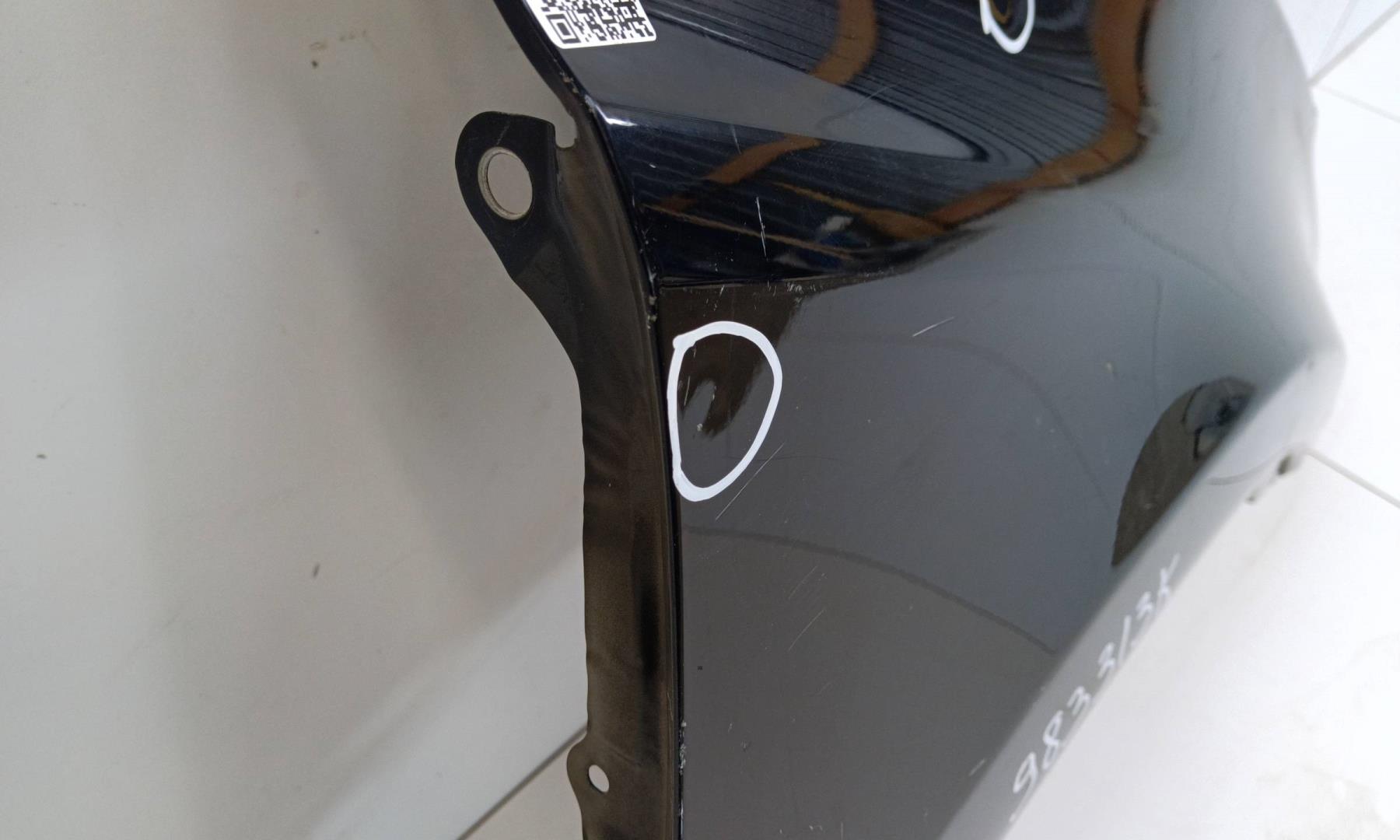 Крыло переднее правое