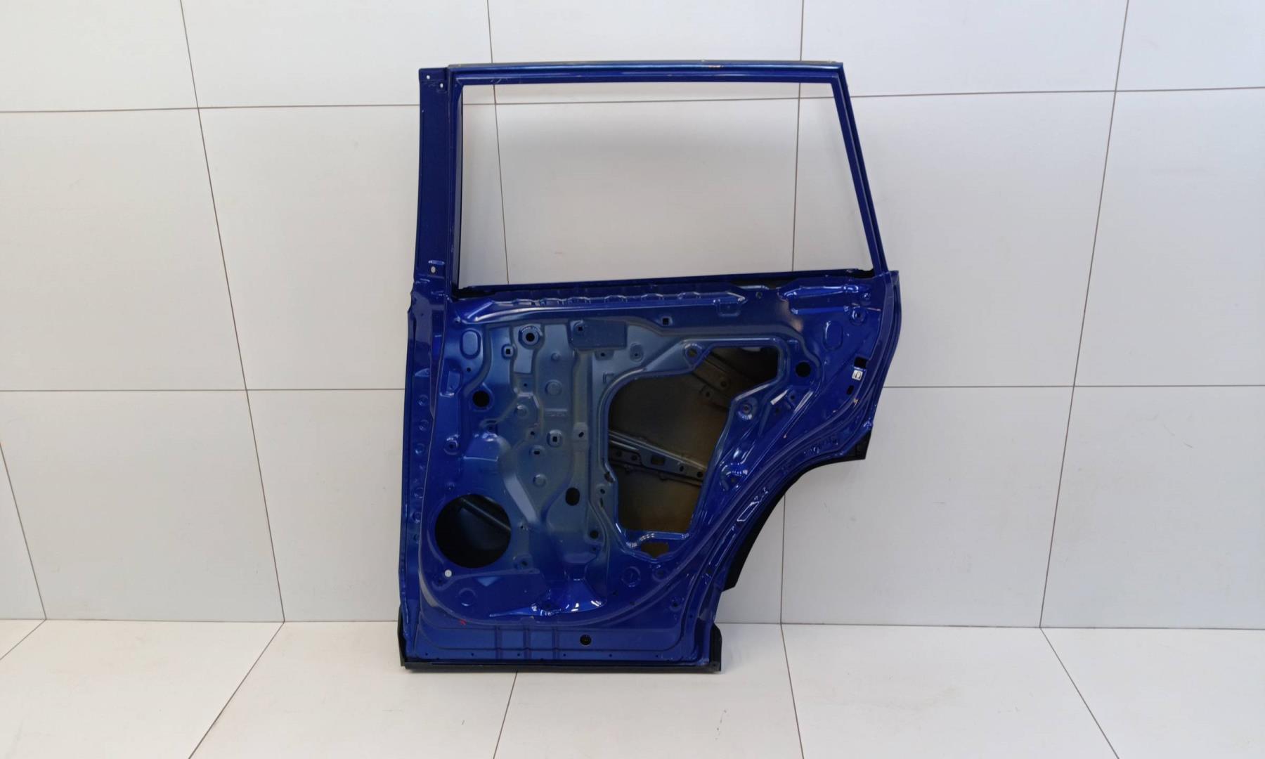 Дверь задняя правая