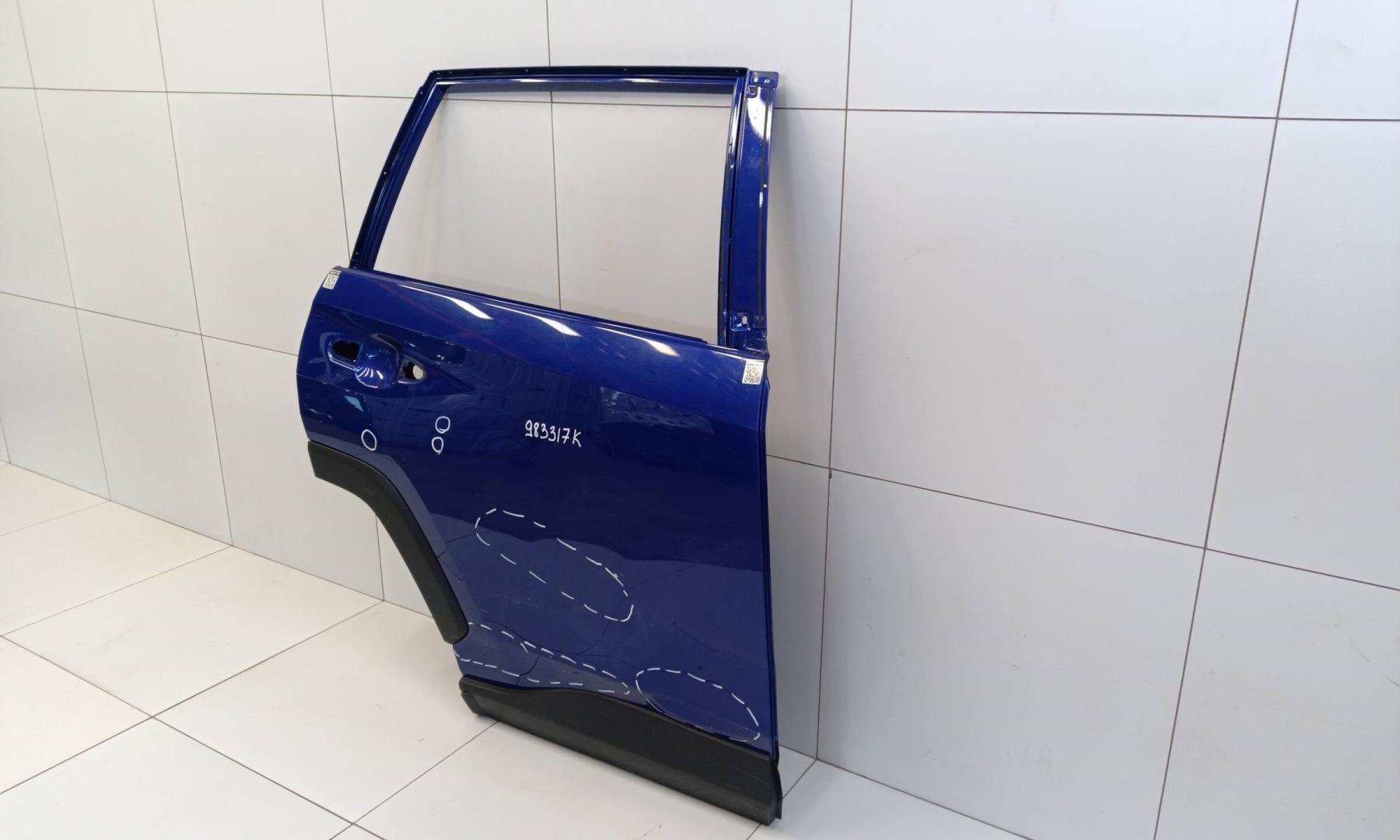 Дверь задняя правая
