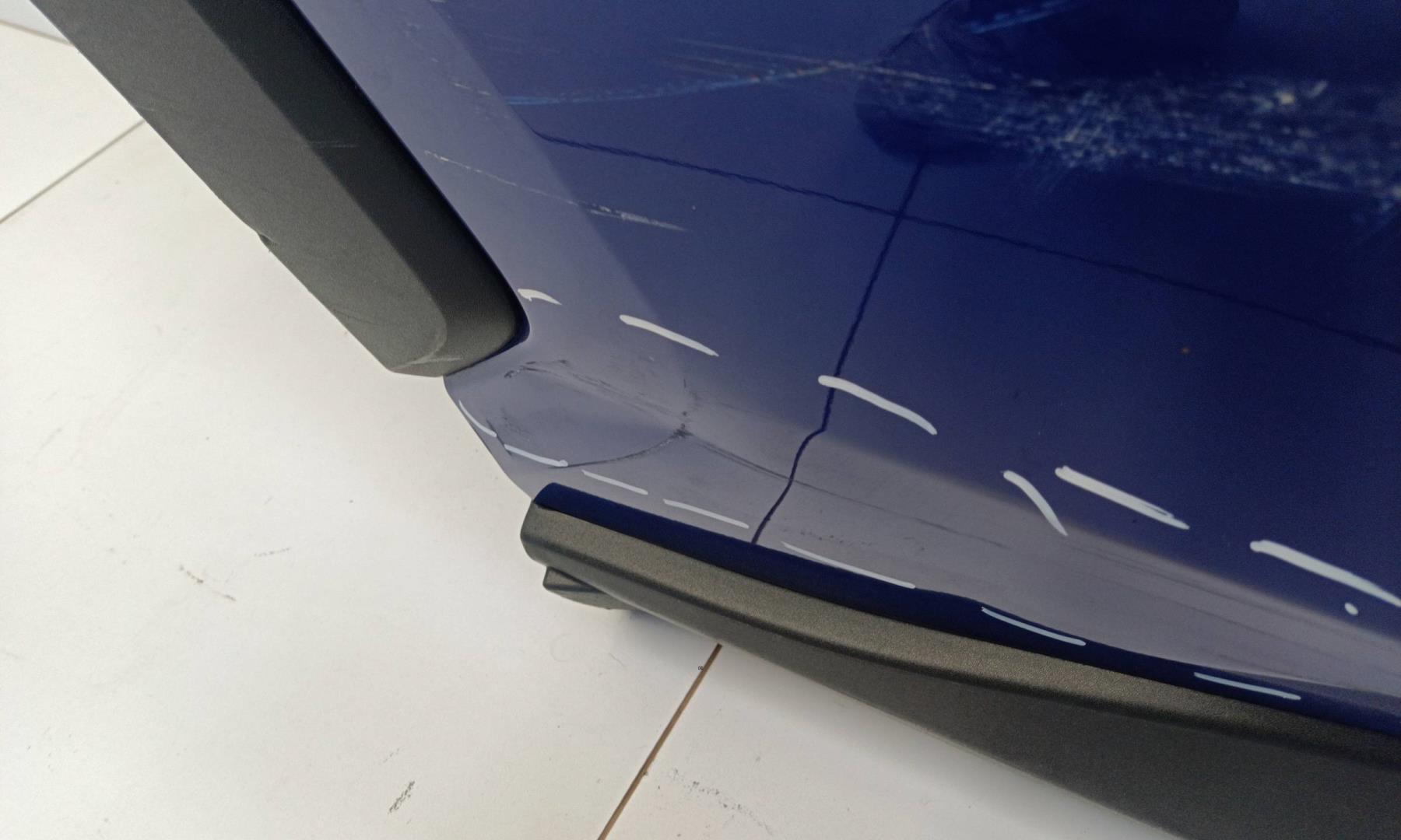 Дверь задняя правая