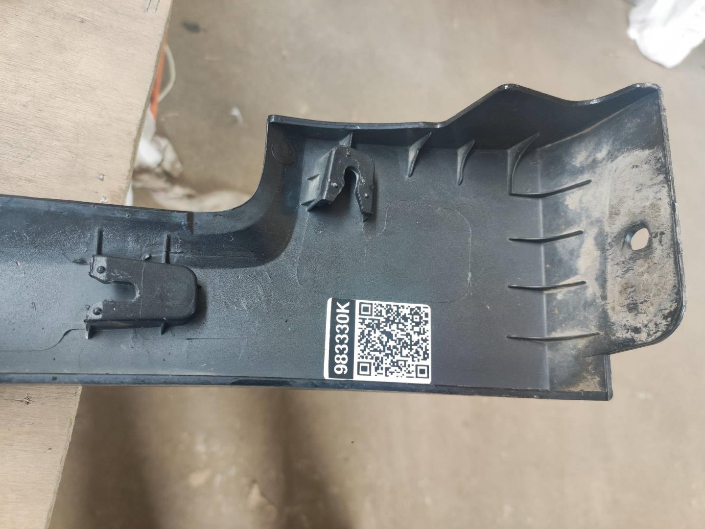 Накладка переднего крыла правого