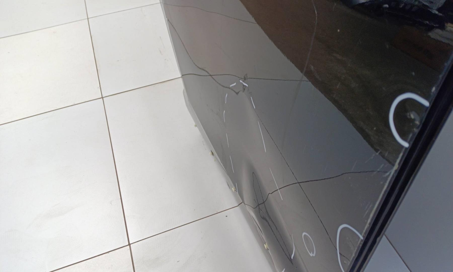 Дверь задняя правая