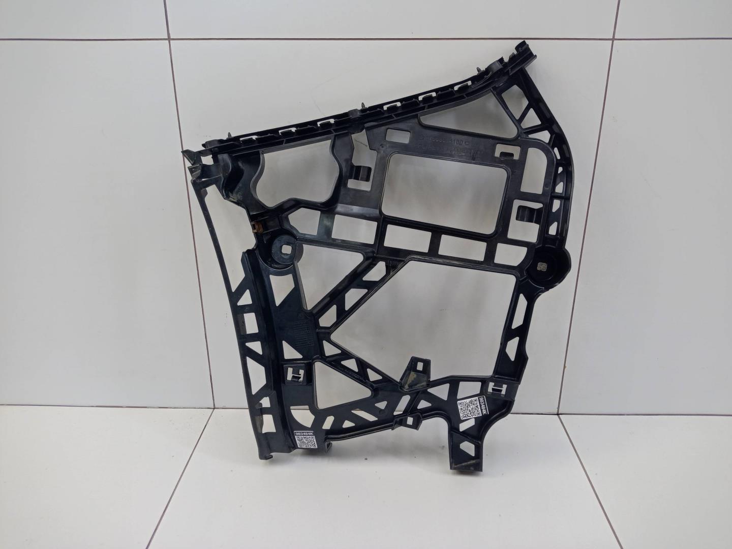 Кронштейн заднего бампера левый