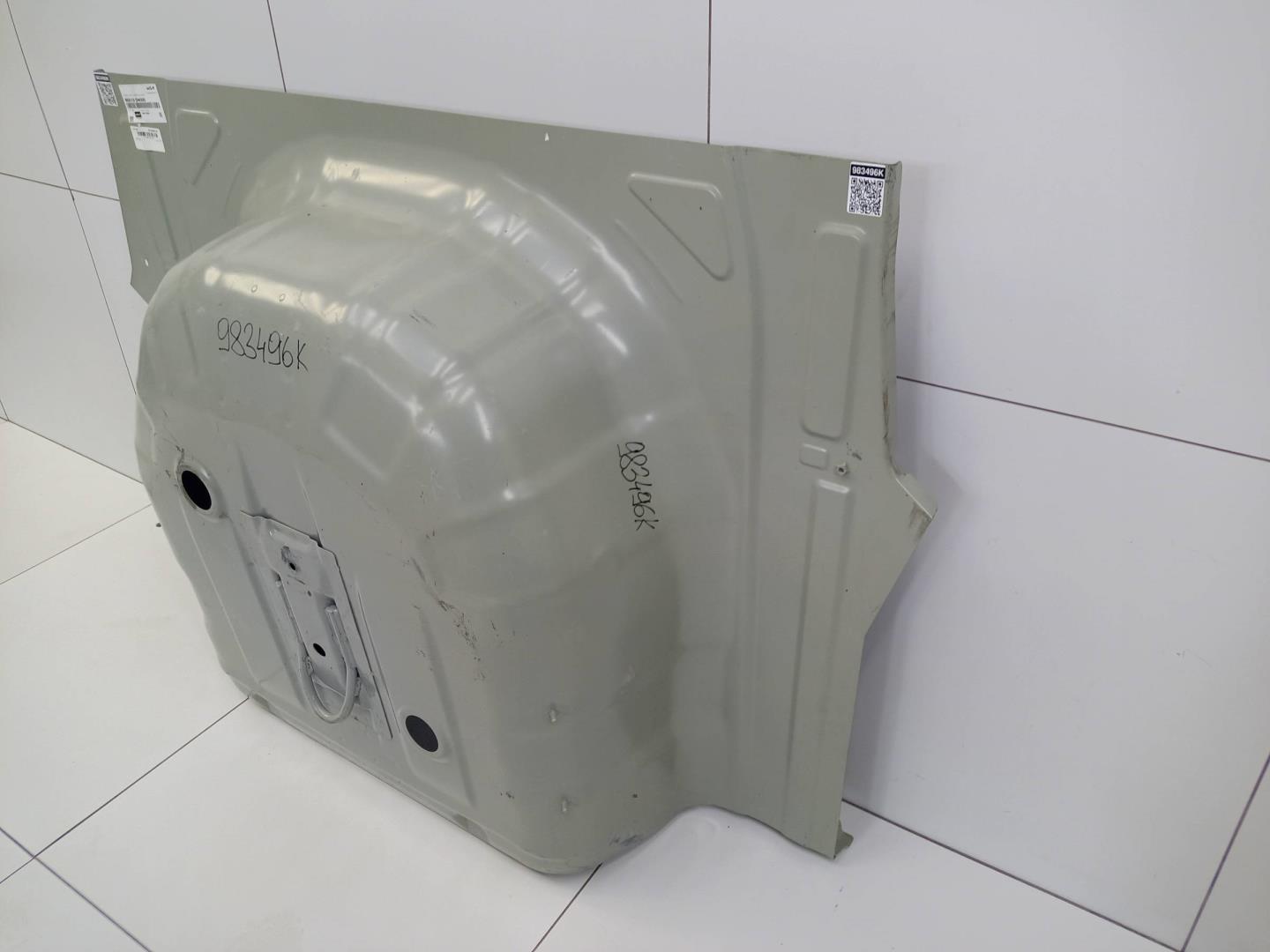 Пол багажника