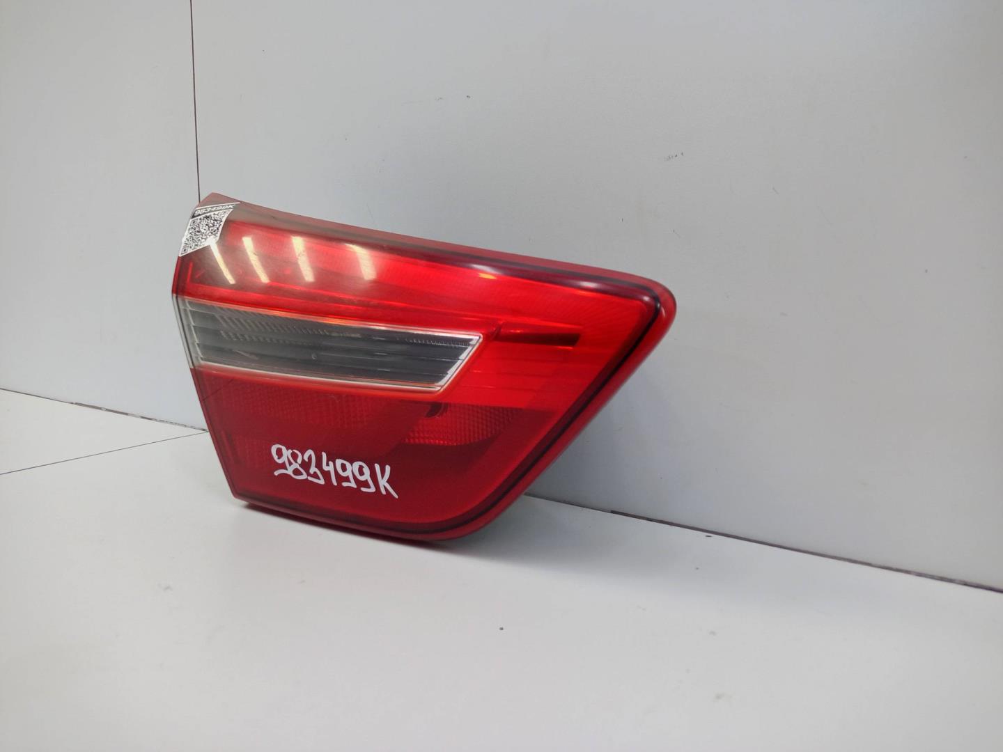 Фонарь задний внутренний левый