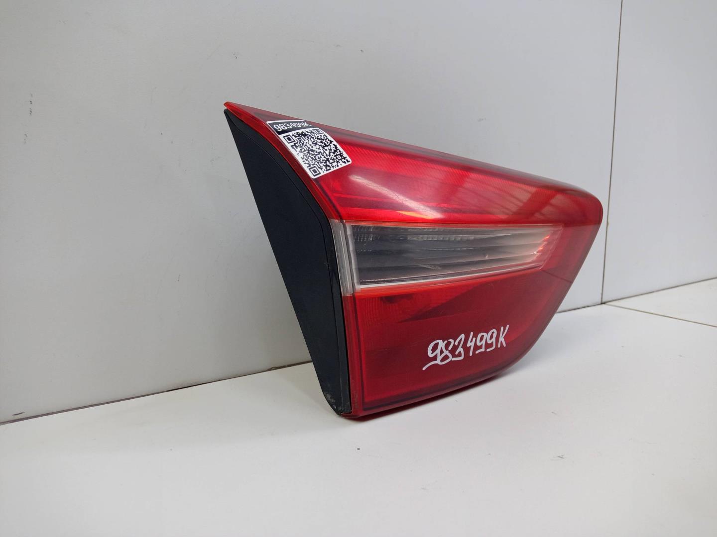 Фонарь задний внутренний левый