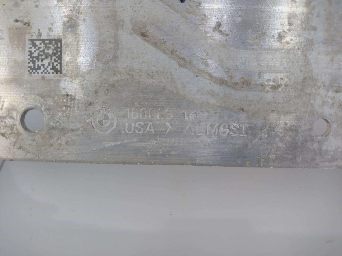 Усилитель переднего бампера