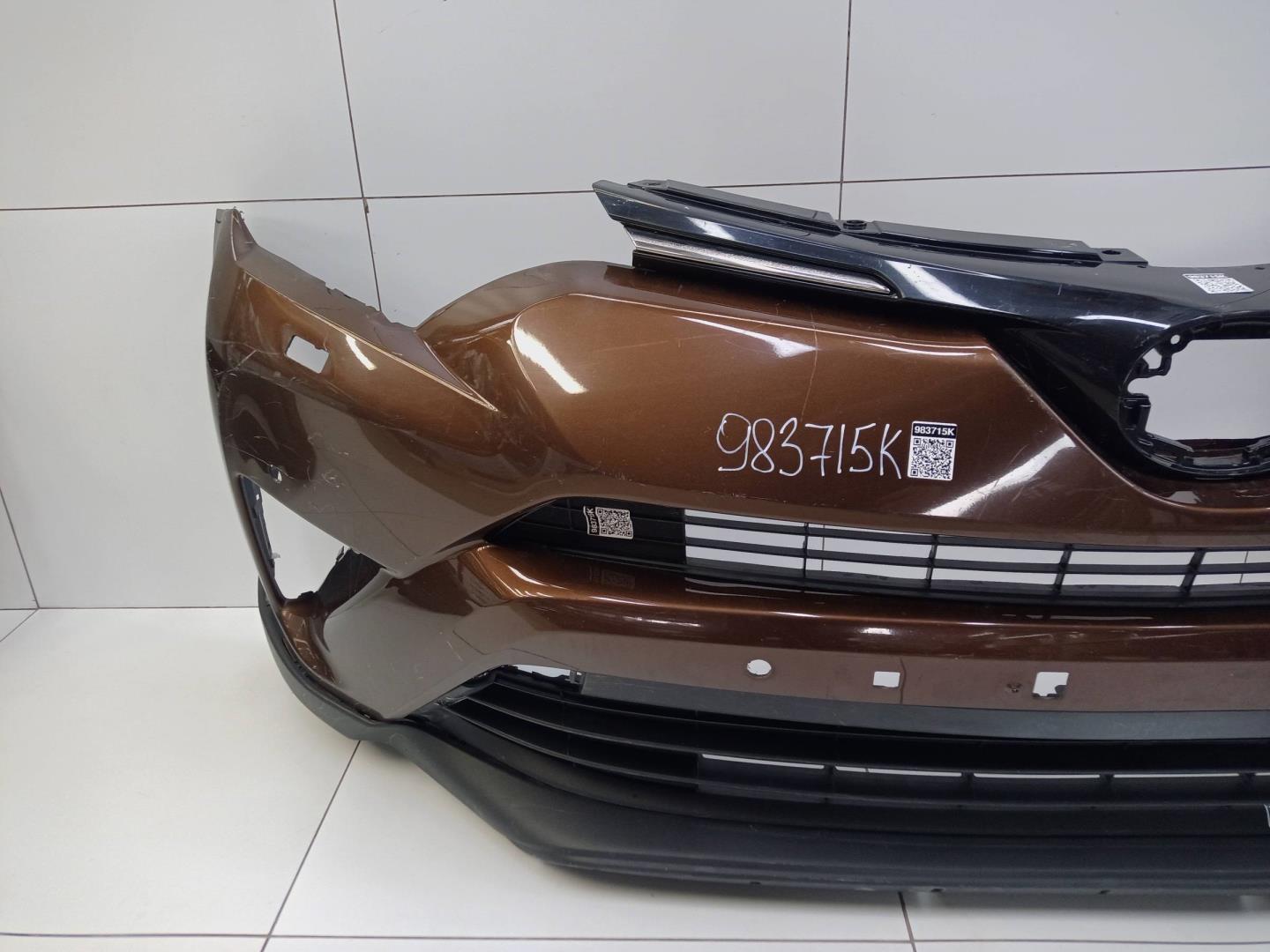 Бампер передний