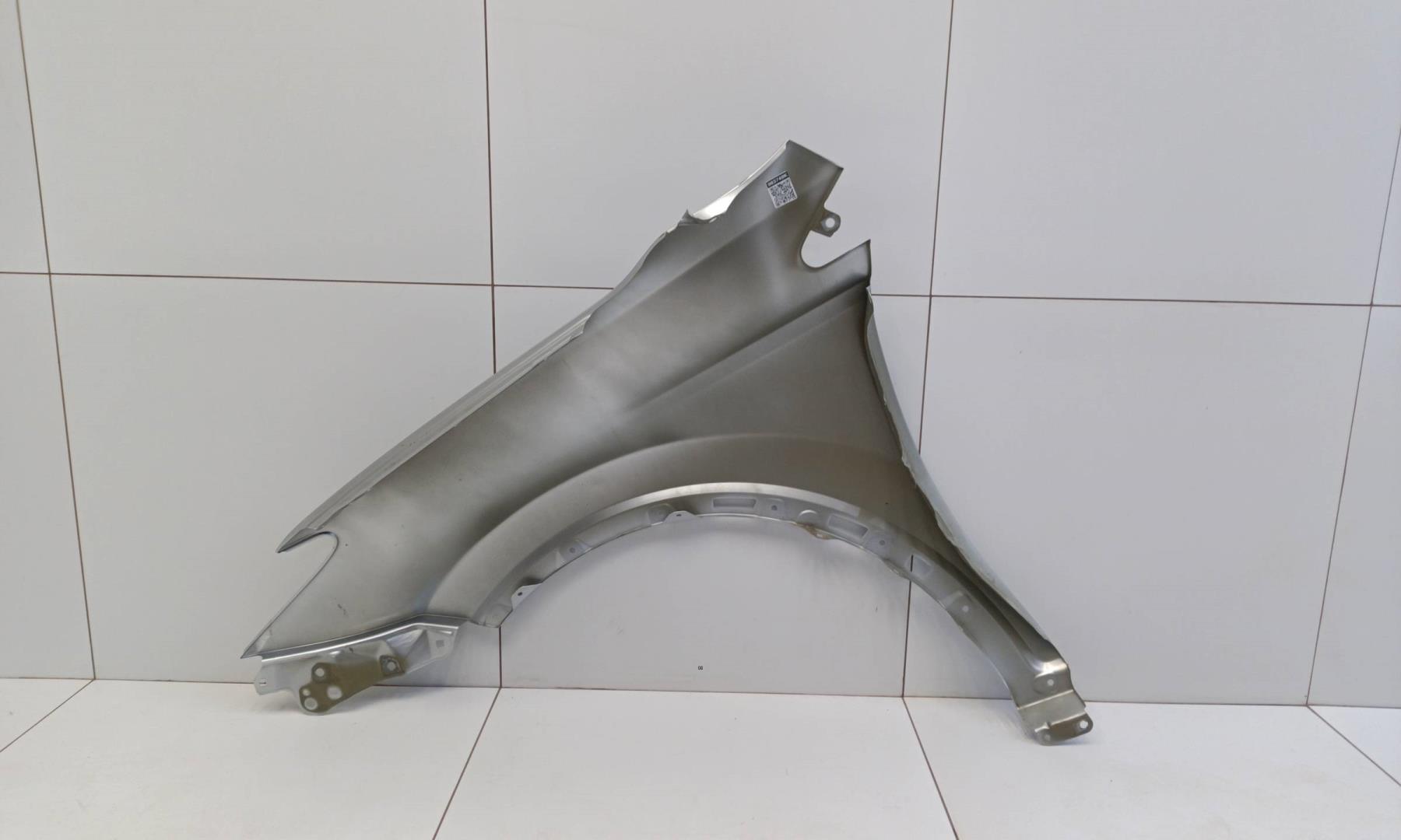 Крыло переднее правое