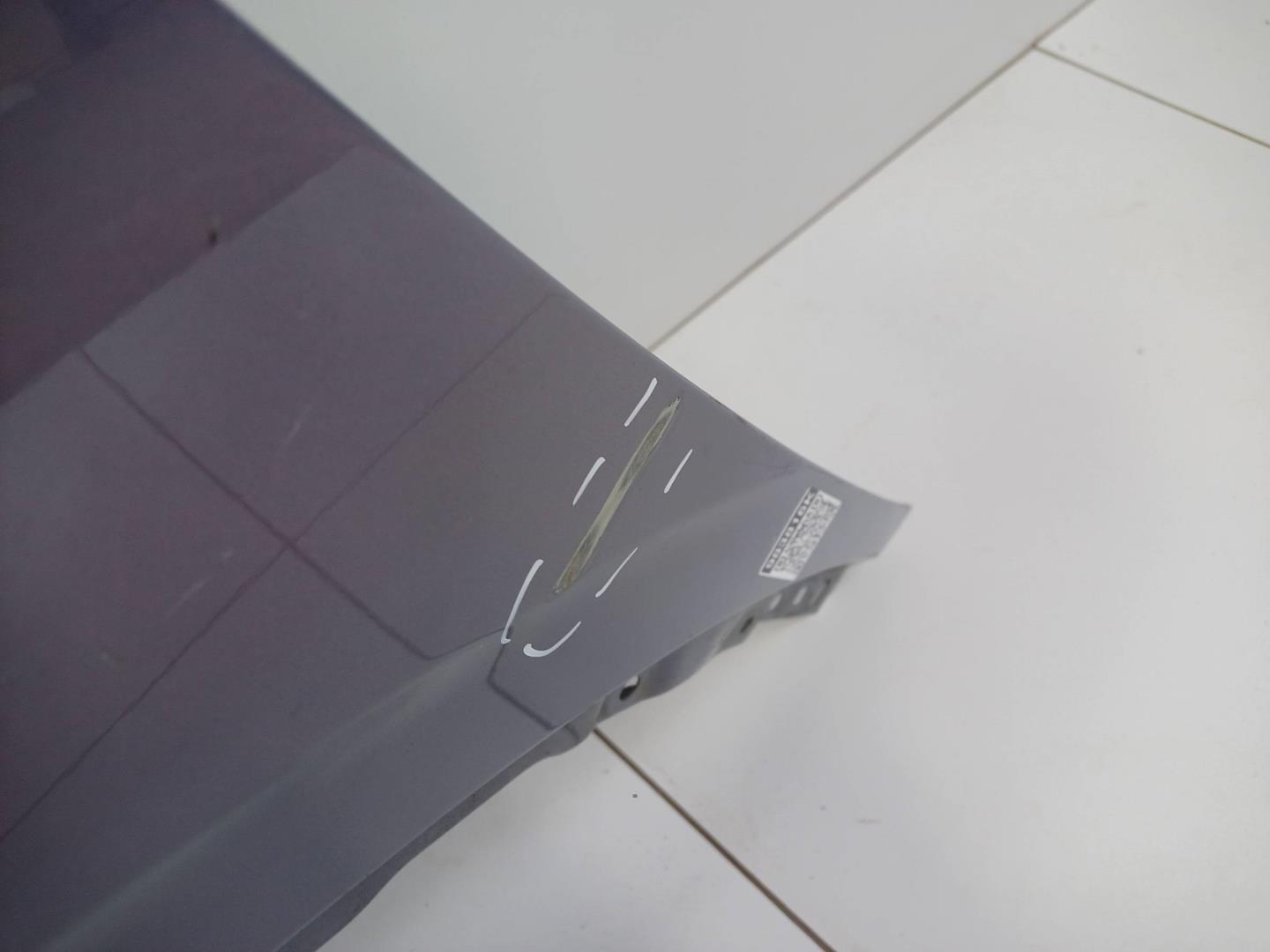 Крыло переднее левое