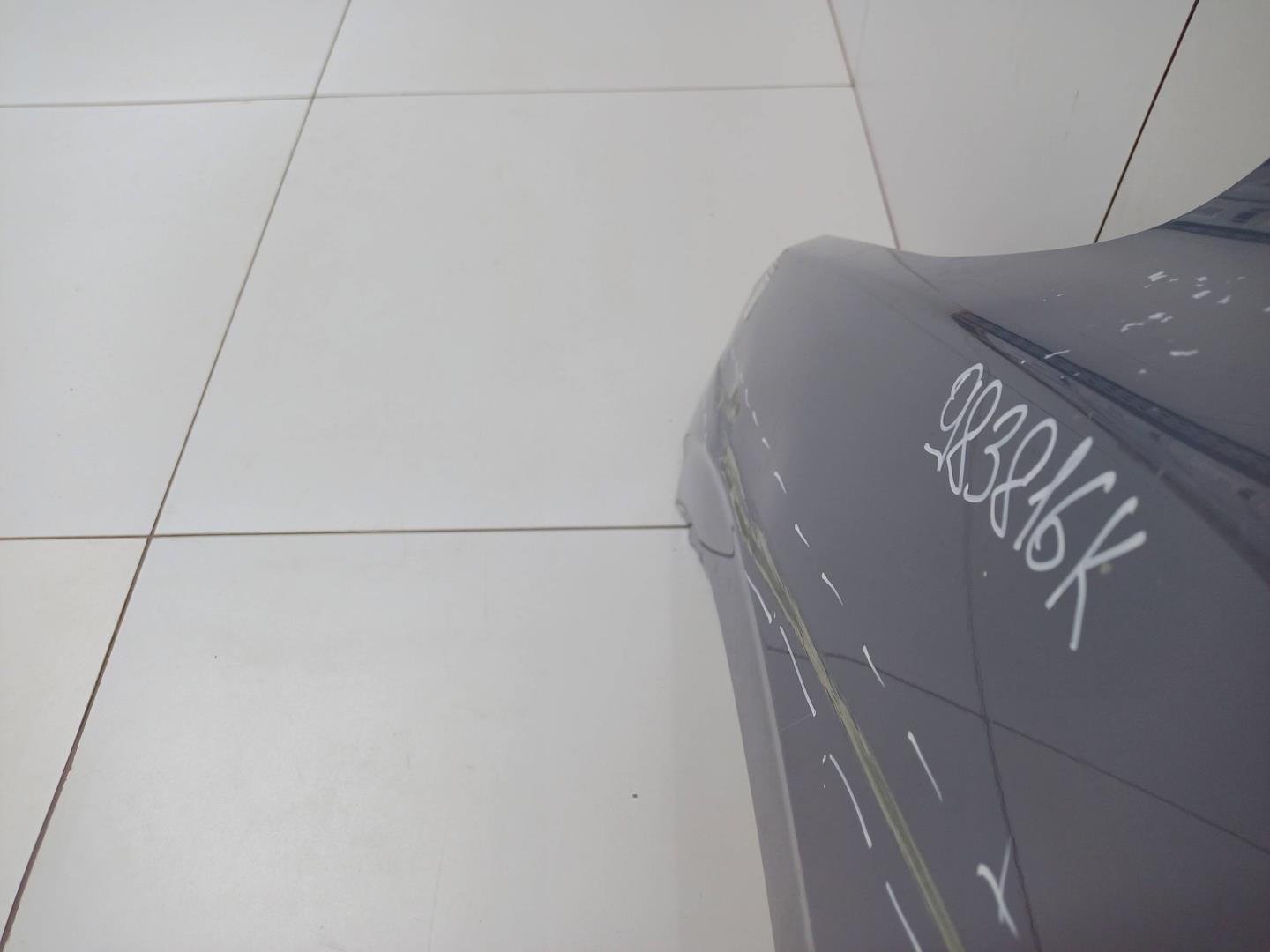 Крыло переднее левое